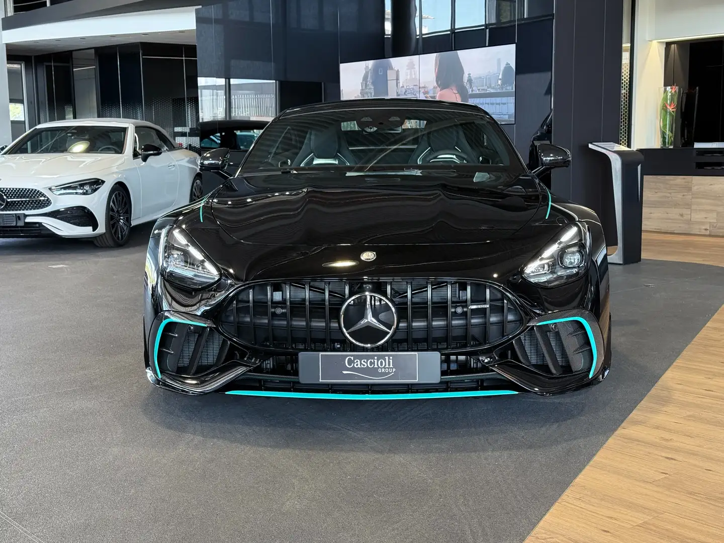 Mercedes-Benz AMG GT 63 PRO 4MATIC+ Motorsport Collectors Edition 1/200 Noir - 2