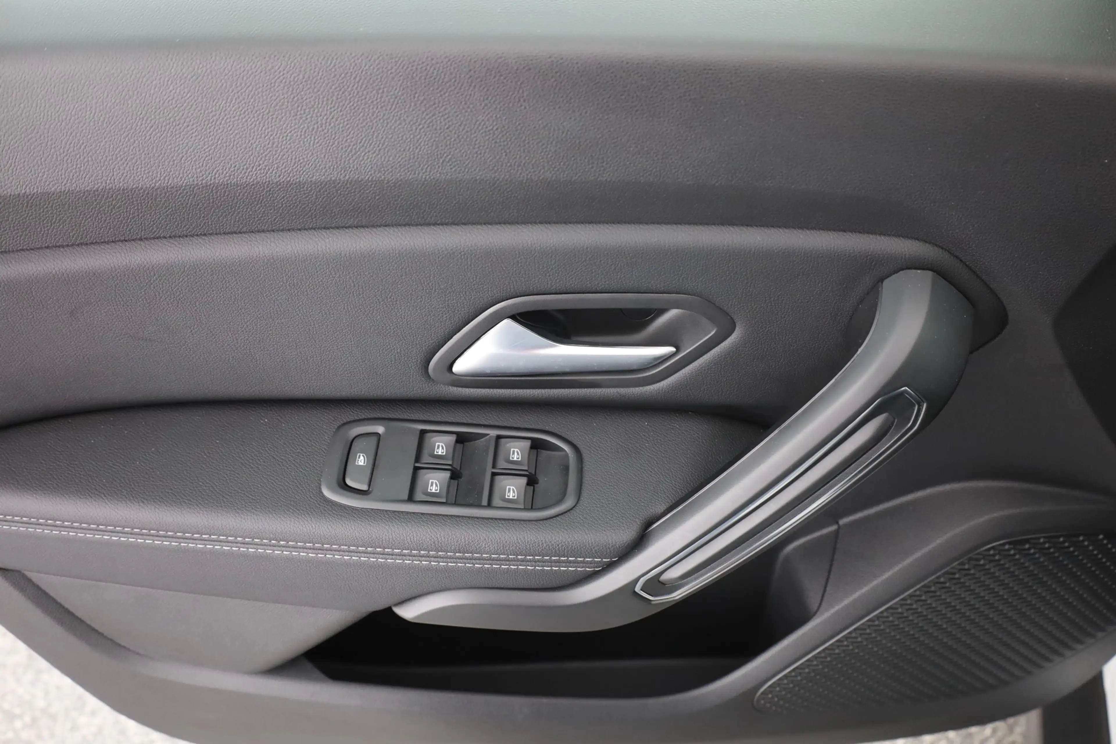 Dacia Duster II 1.3 TCE Aut. Prestige LED Navi Kamera — photo 21