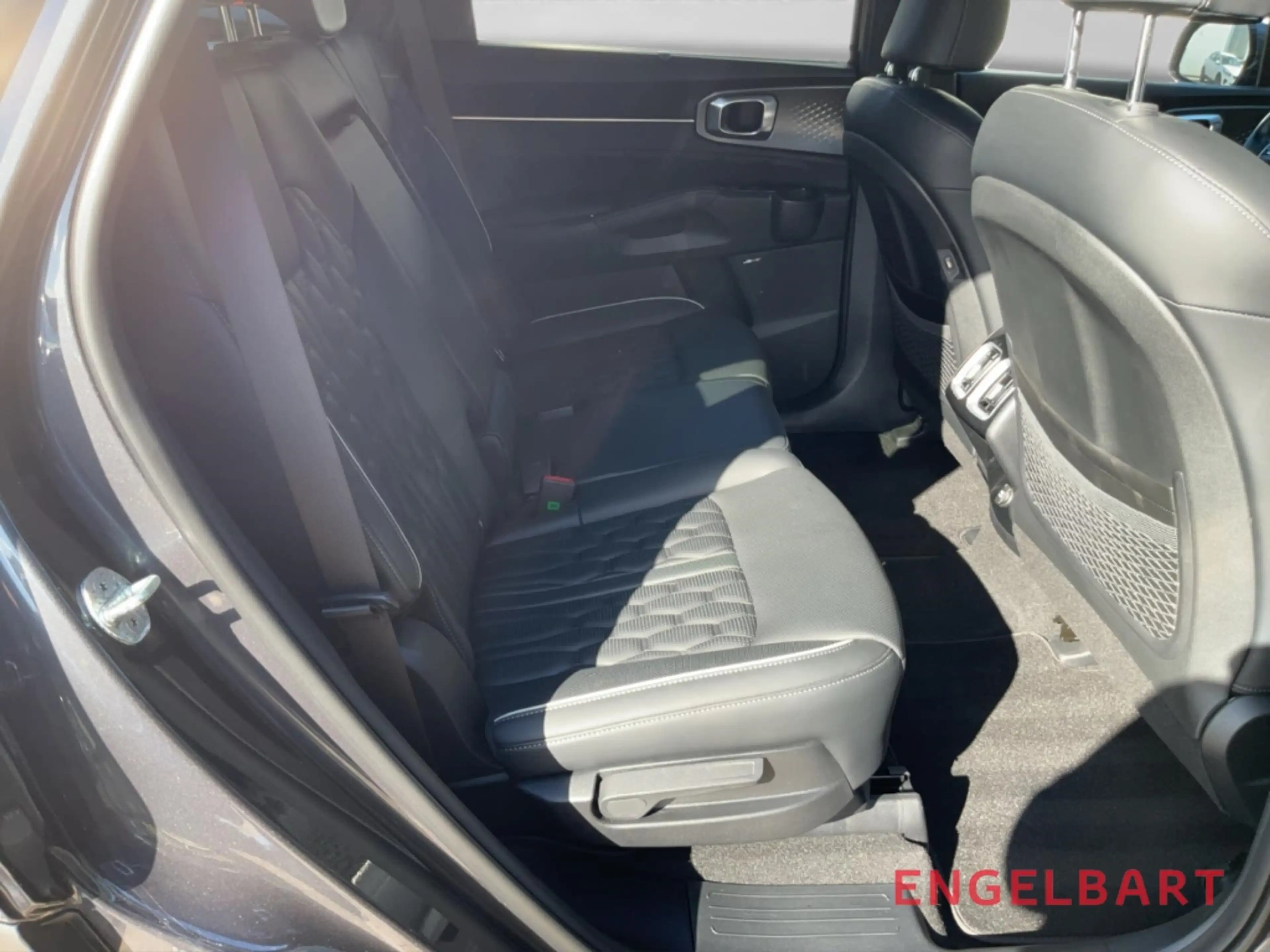 Kia Sorento Platinum 4WD Plug-In Hybrid HUD Niveau El. Panodac — photo 12