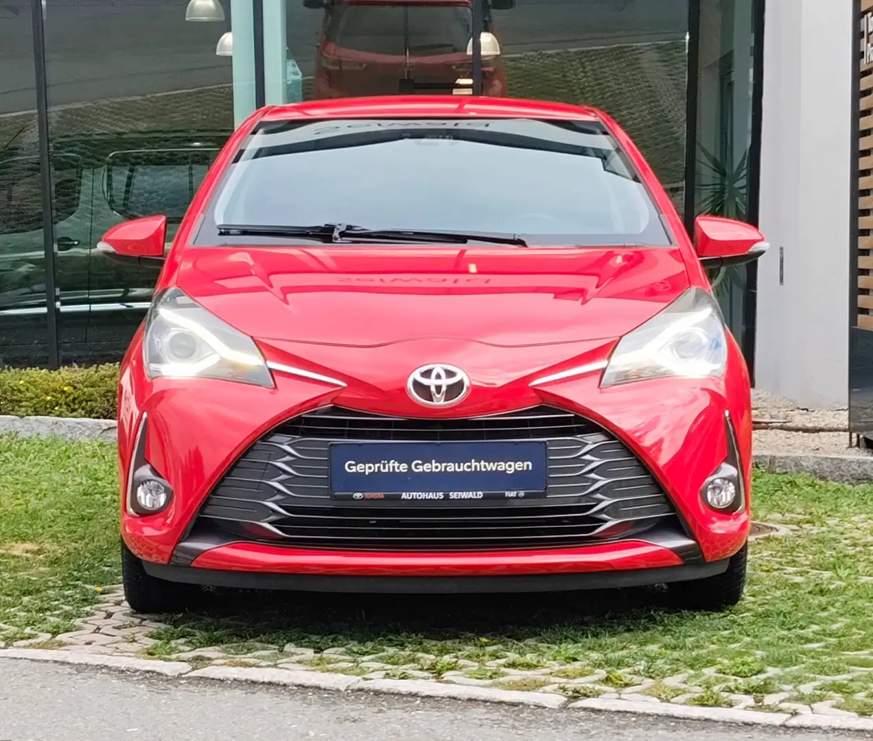 Toyota Yaris Yaris 1,0 VVT-i Active Y20 Rot - 2