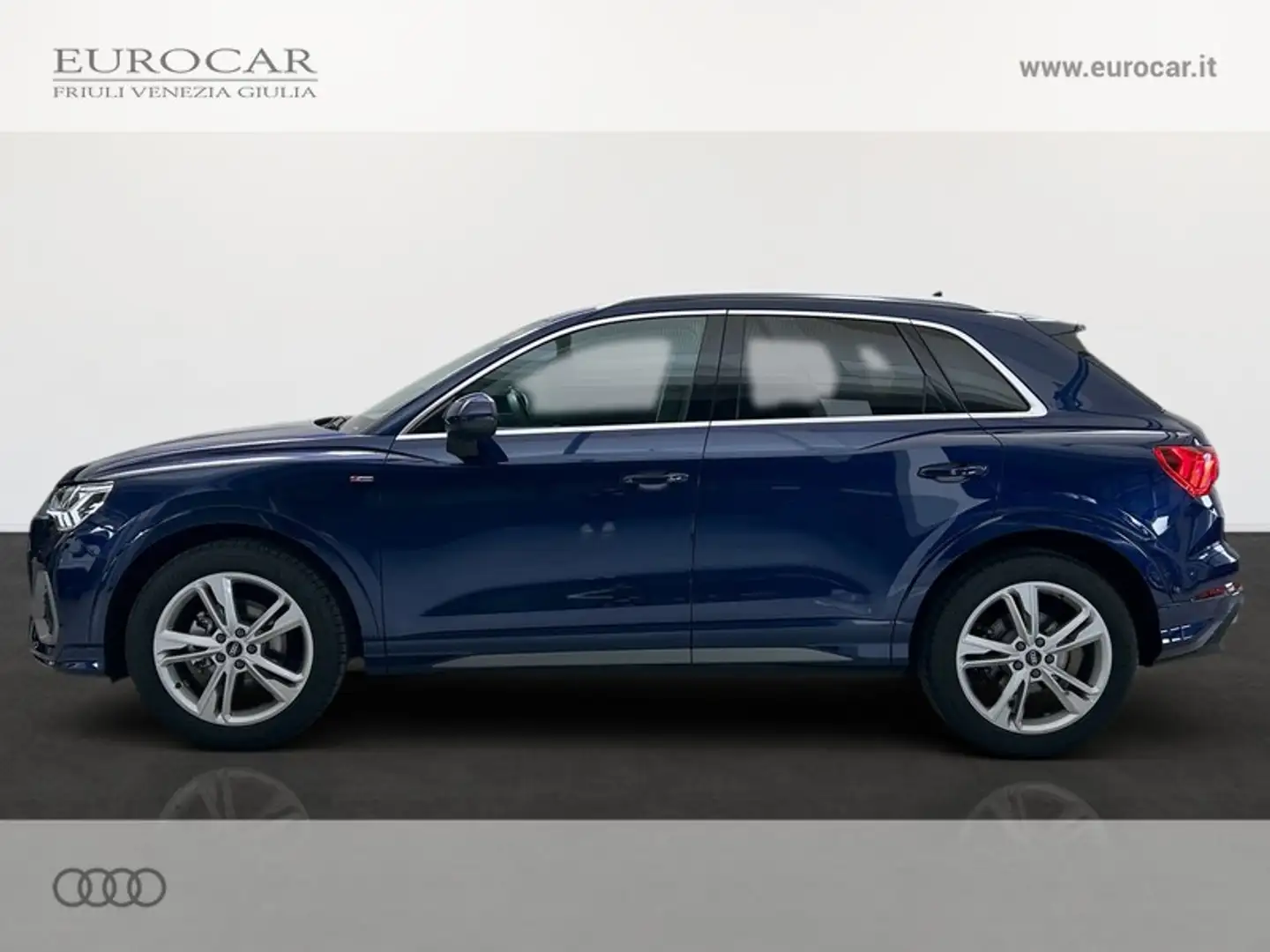 Audi Q3 35 2.0 tdi identity black s-tronic Bleu - 2