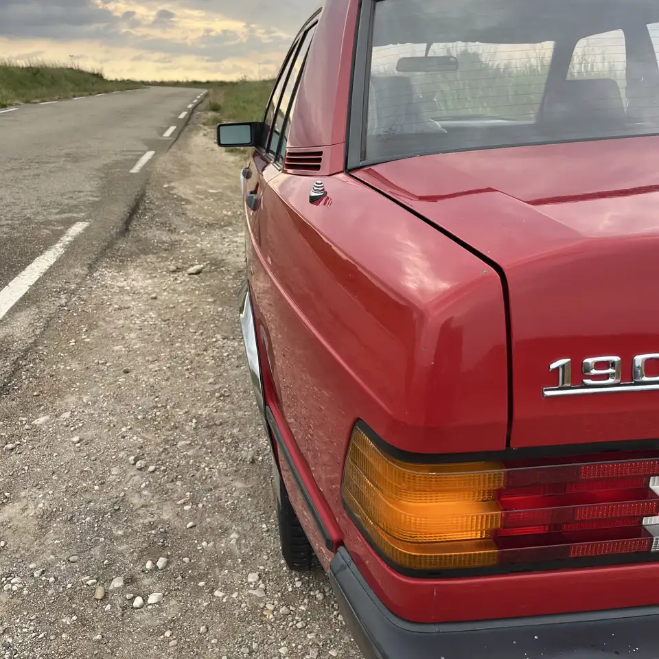 Mercedes-Benz 190 E 2.0, foto 9