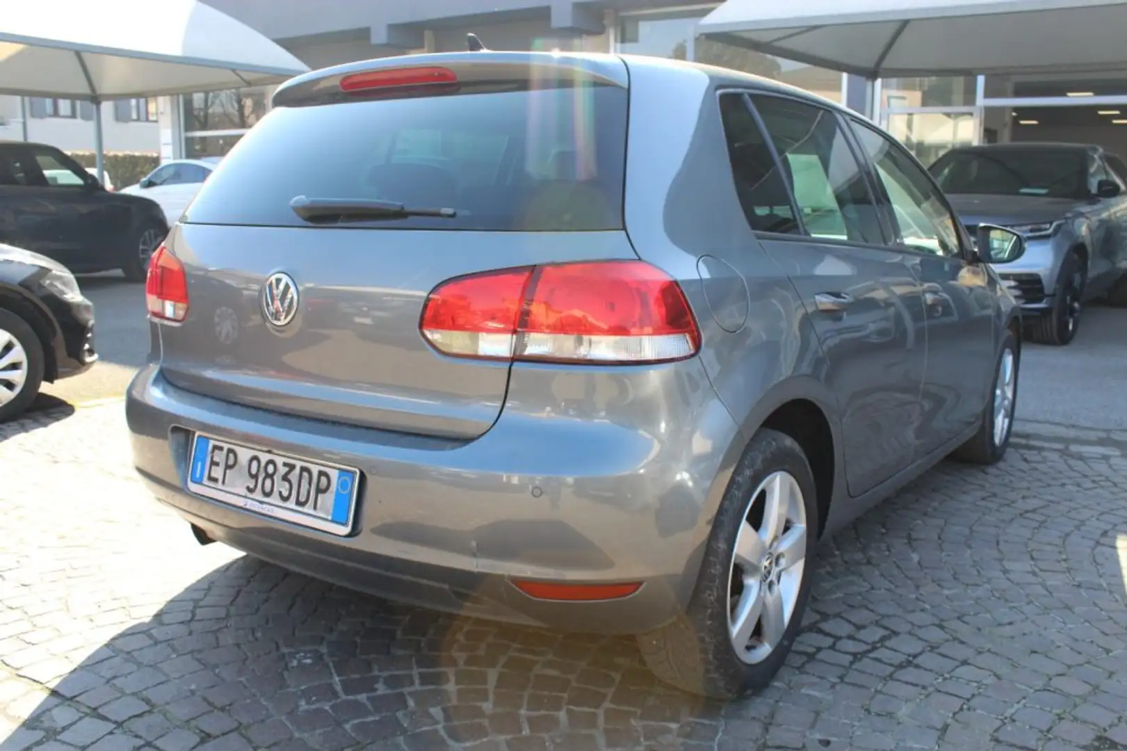 Volkswagen Golf 6 1.6 TDI DPF 5p STYLE NEOPATENTATI Grigio - 2