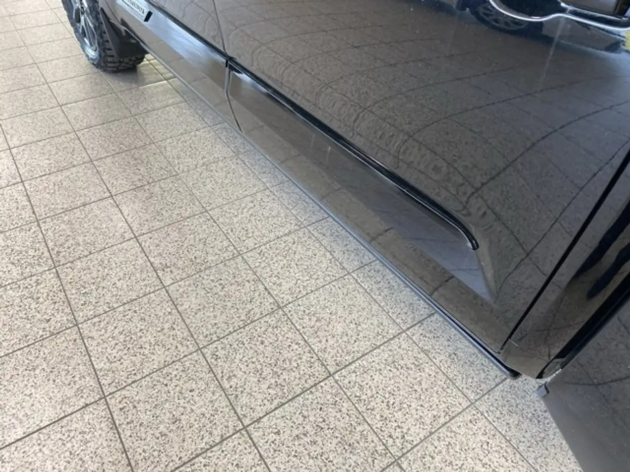 Toyota Tundra снимка Toyota Tundra
