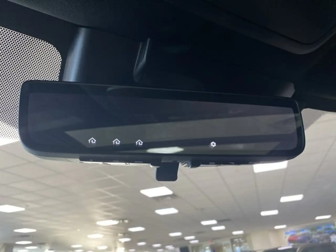 Toyota Tundra снимка Toyota Tundra