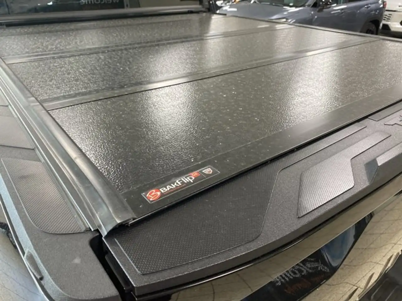 Toyota Tundra снимка Toyota Tundra