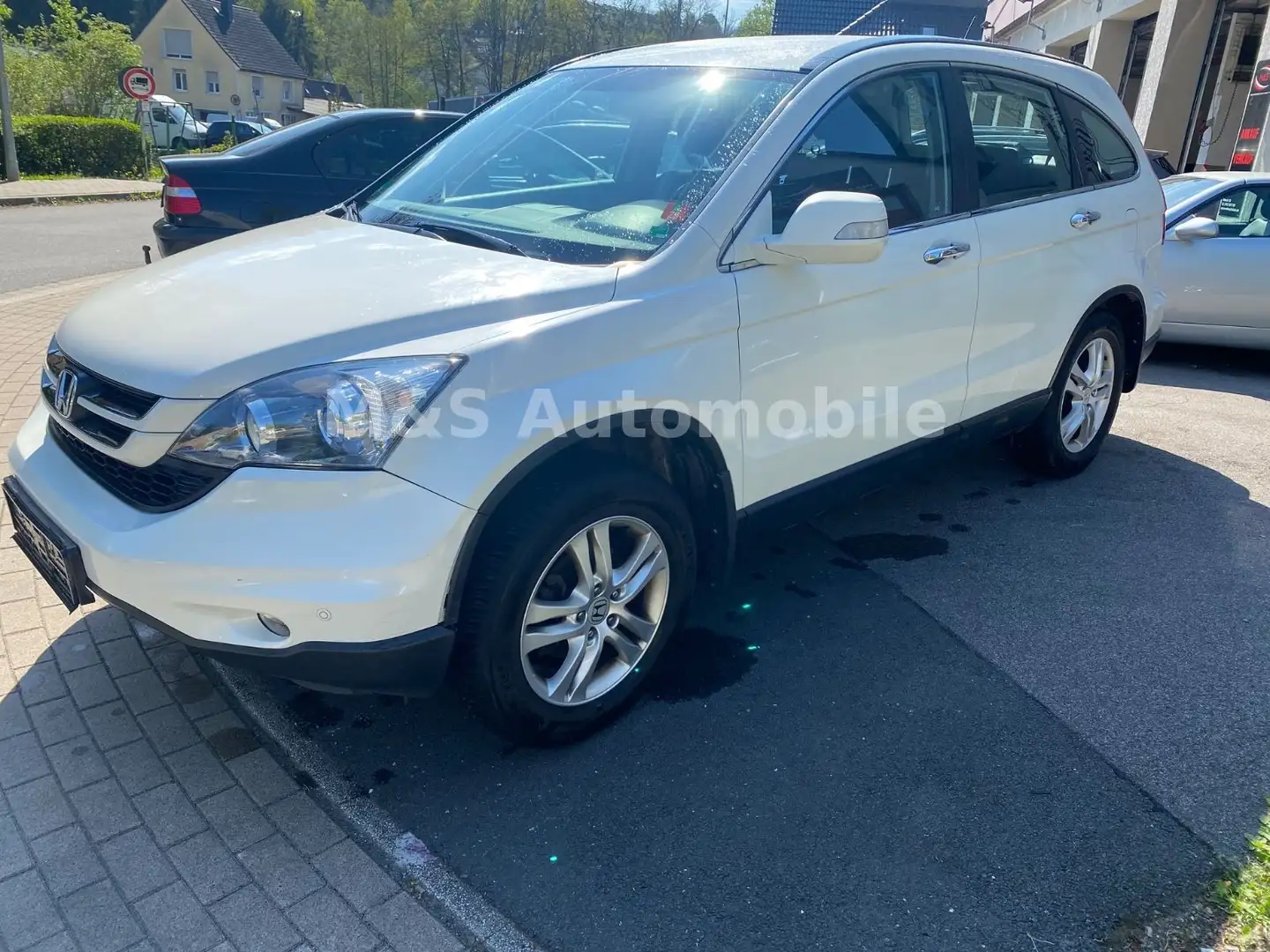 Honda CR-V Comfort 4x4 Automatik,Klima,Navi,AHK,2.Hand Bílá - 1