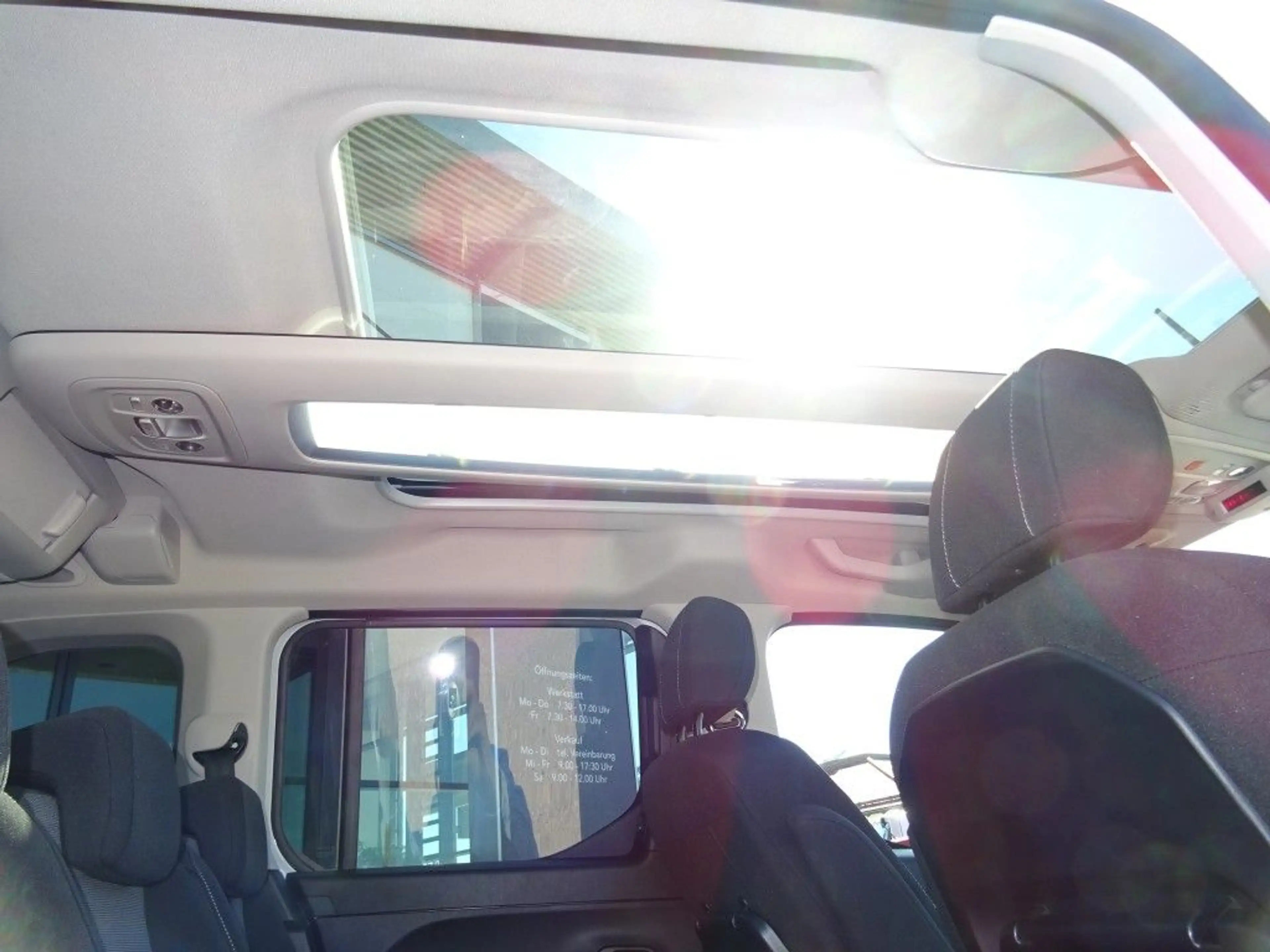 Toyota Proace City Verso 1.5 D-4D L1 Aut Lounge Navi Dach — photo 12