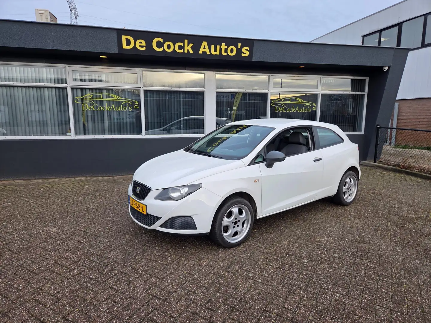 SEAT Ibiza SC 1.2 Reference Weiß - 2