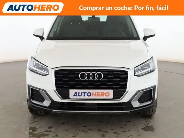 Audi Q2 view 9