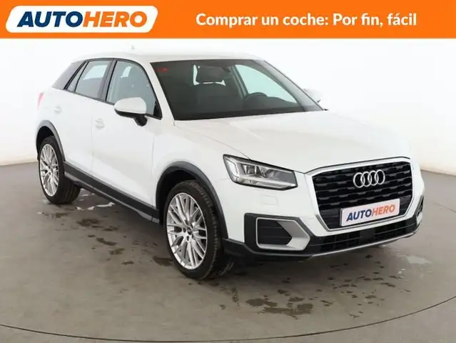 Audi Q2 view 8