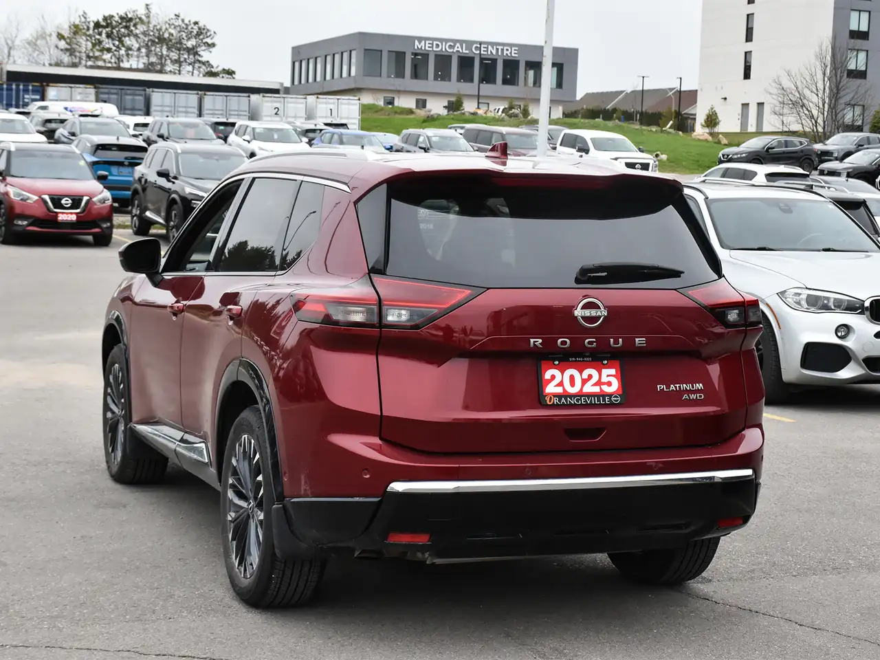 Nissan Rogue снимка Nissan Rogue