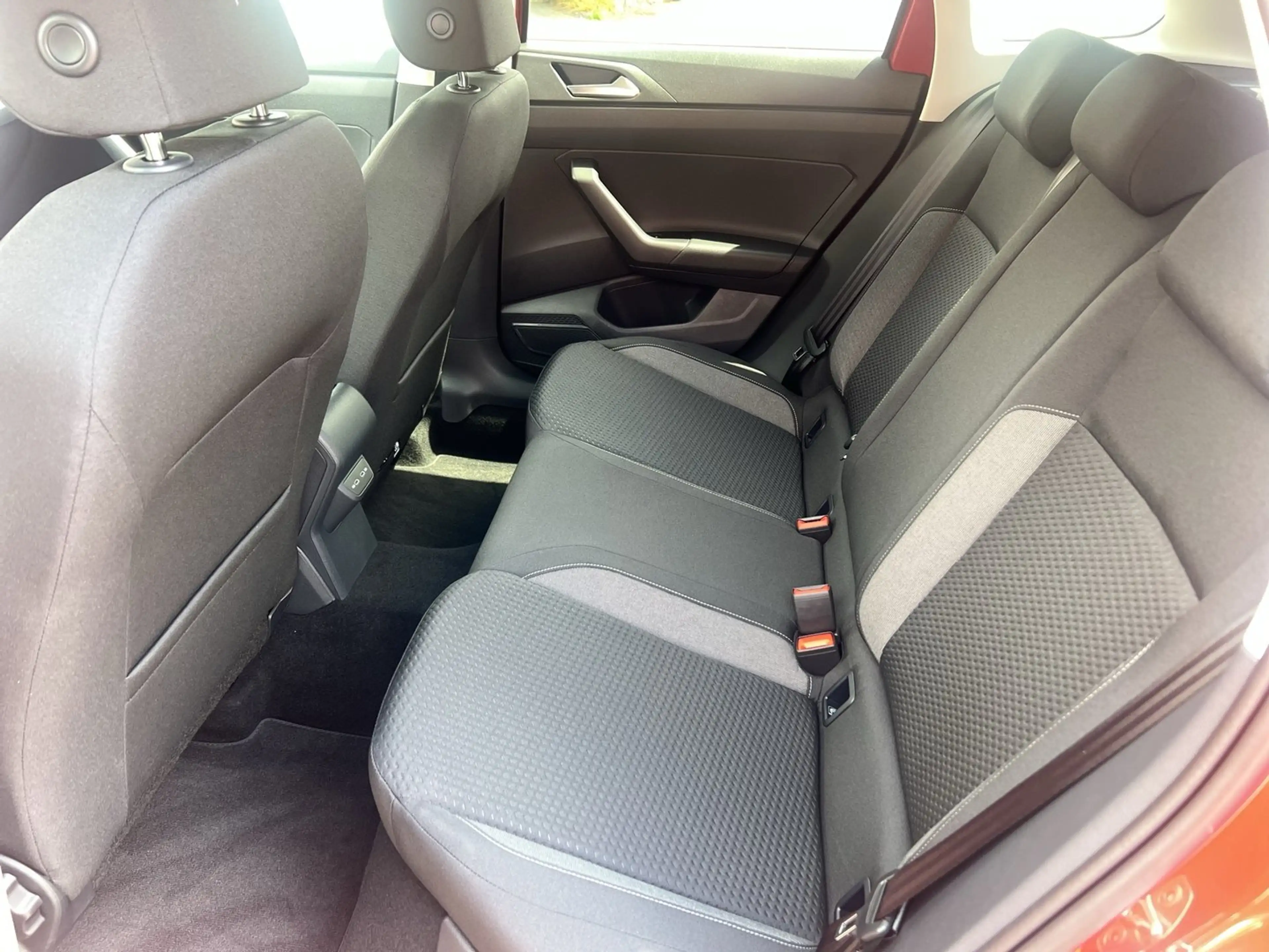 Volkswagen Taigo Friends TSI — photo 10