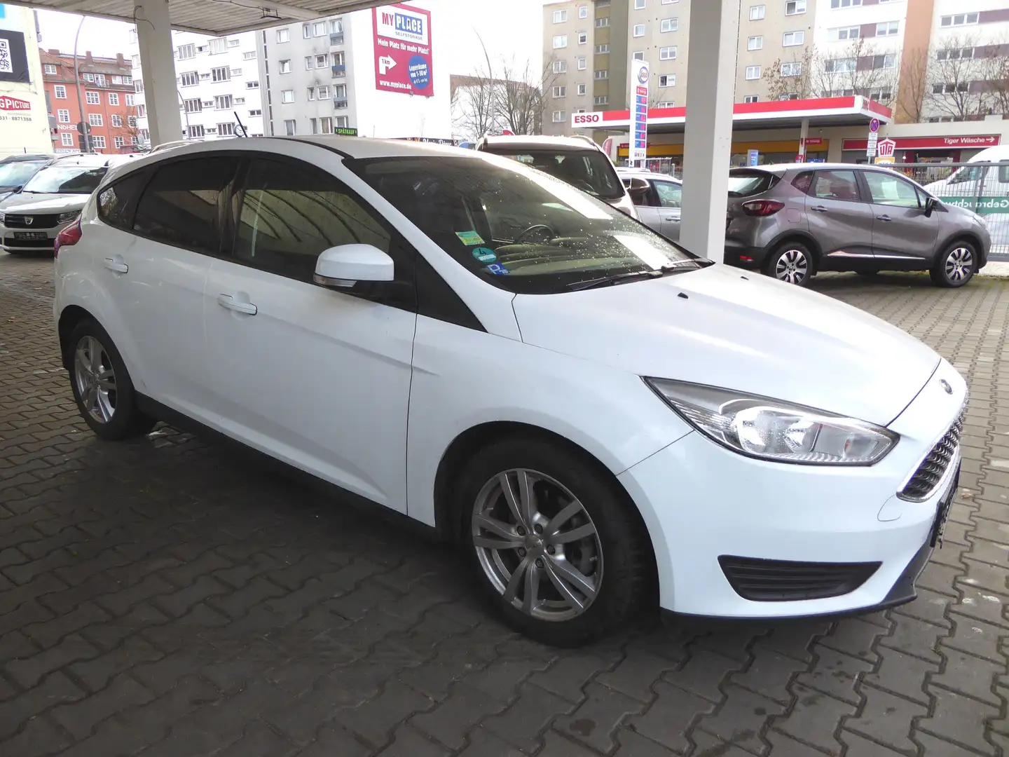 Ford Focus Focus 1.0 EcoBoost Start-Stopp-System Trend Weiß - 2