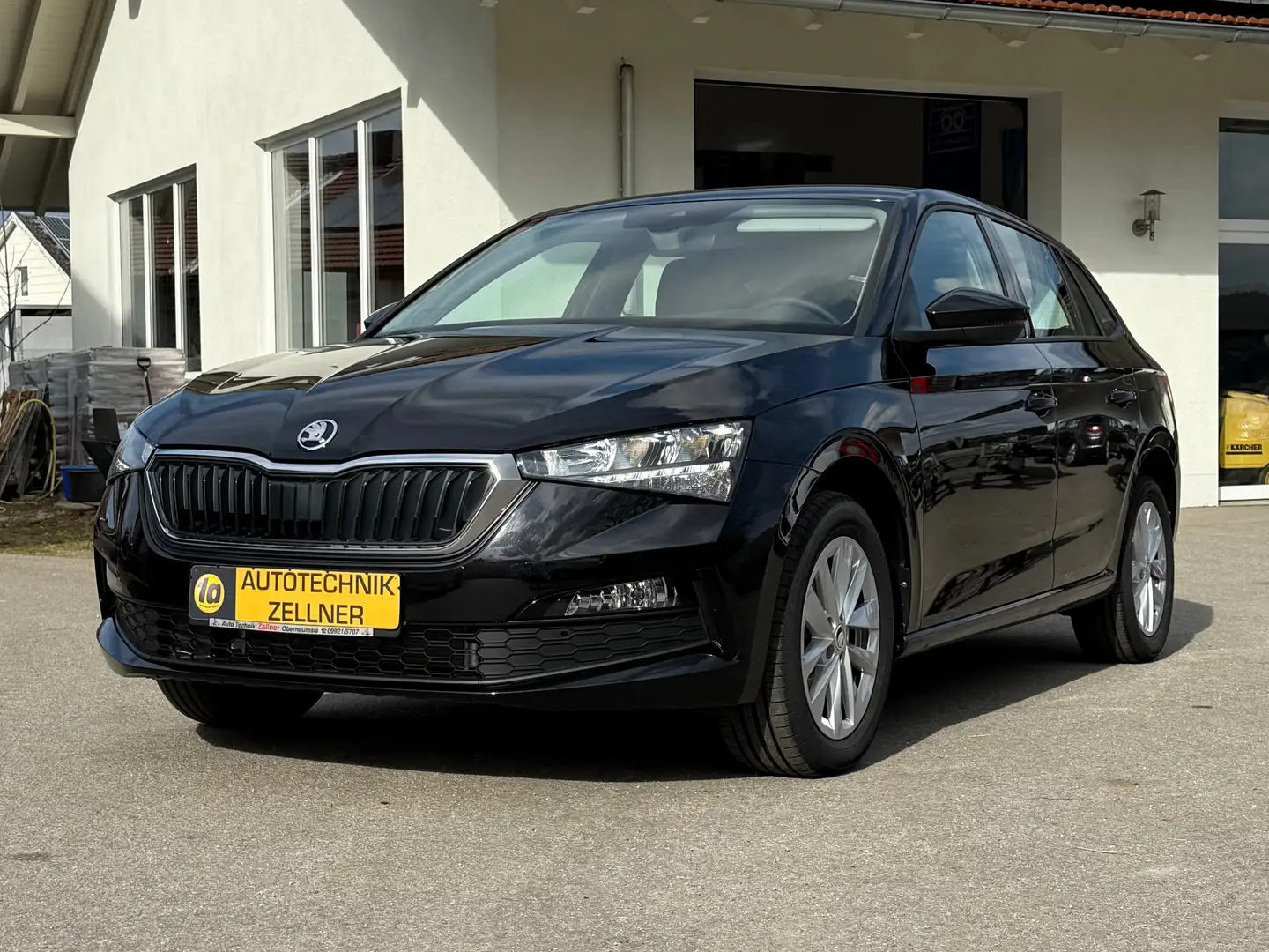 Skoda Scala 1.0 TSI DSG Ambition Negro - 1