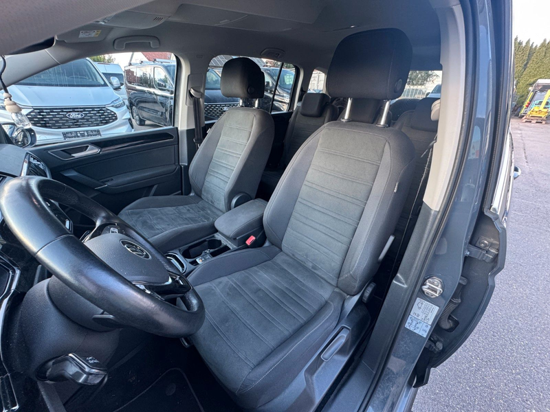 Volkswagen Touran R-Line | 7-Sitzer | ACC — photo 9