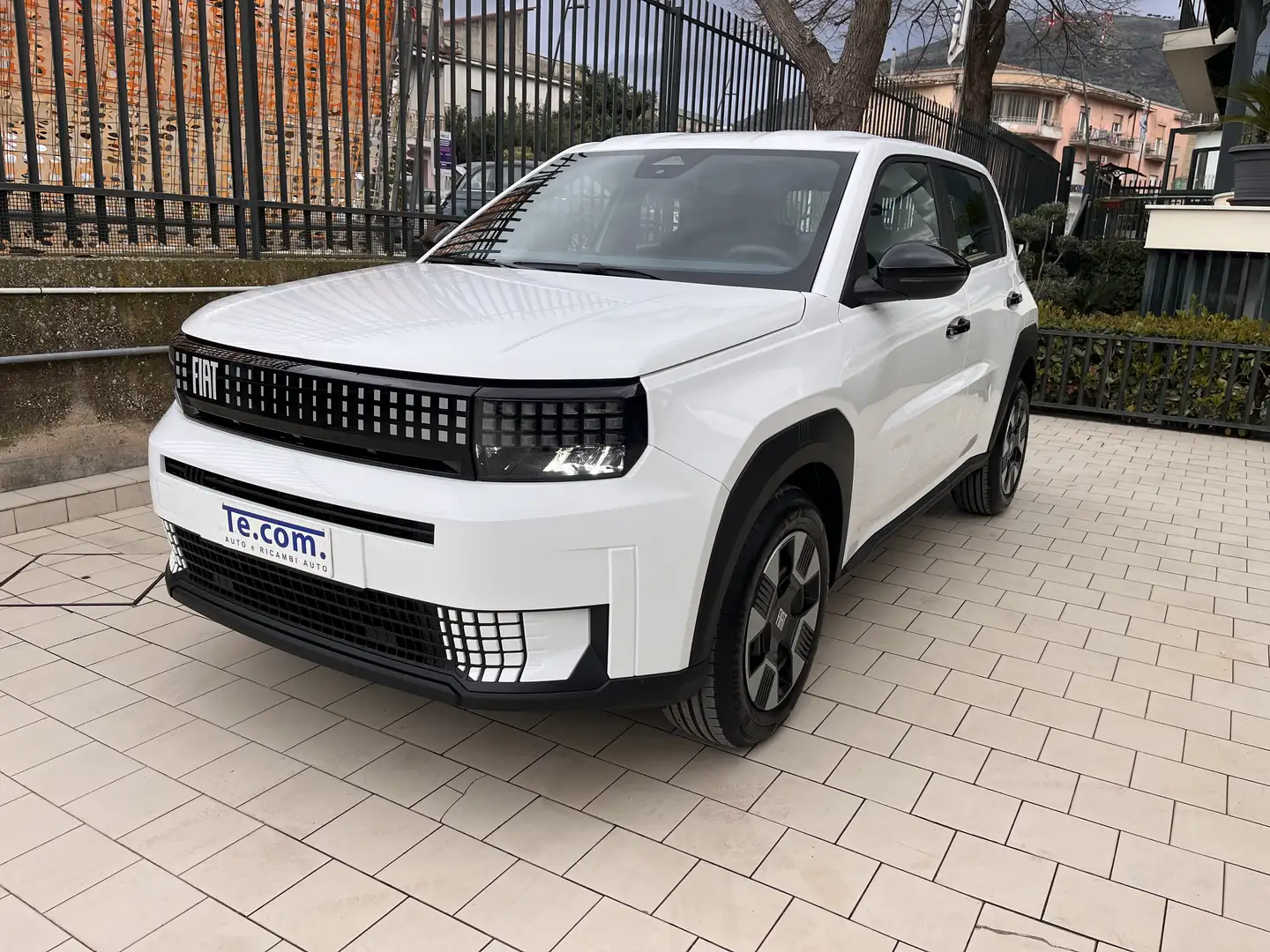 Fiat Grande Panda 1.2hybrid 110cv edct Icon Plus uff Fiat--KM ZERO-- Weiß - 1