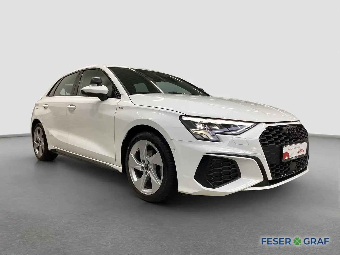 Audi A3 S line 35 TFSI S tronic LED Navi RFK Weiß - 2