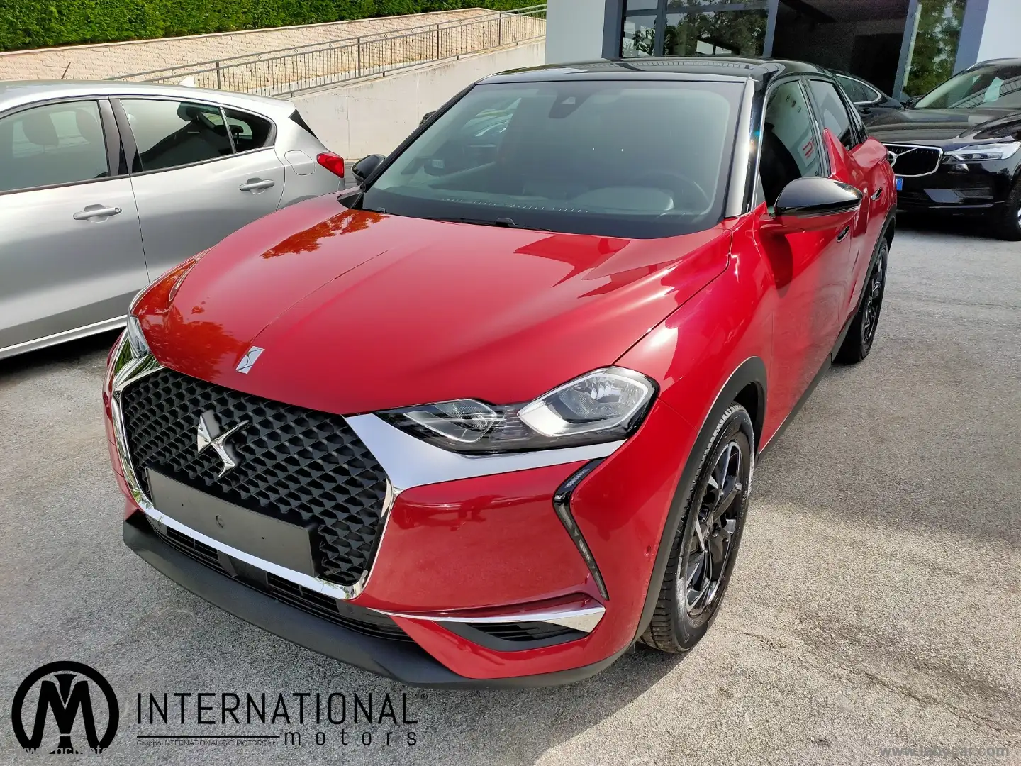 DS Automobiles DS 3 Crossback BlueHDi 110 So Chic SPECIAL PROMO Rouge - 1