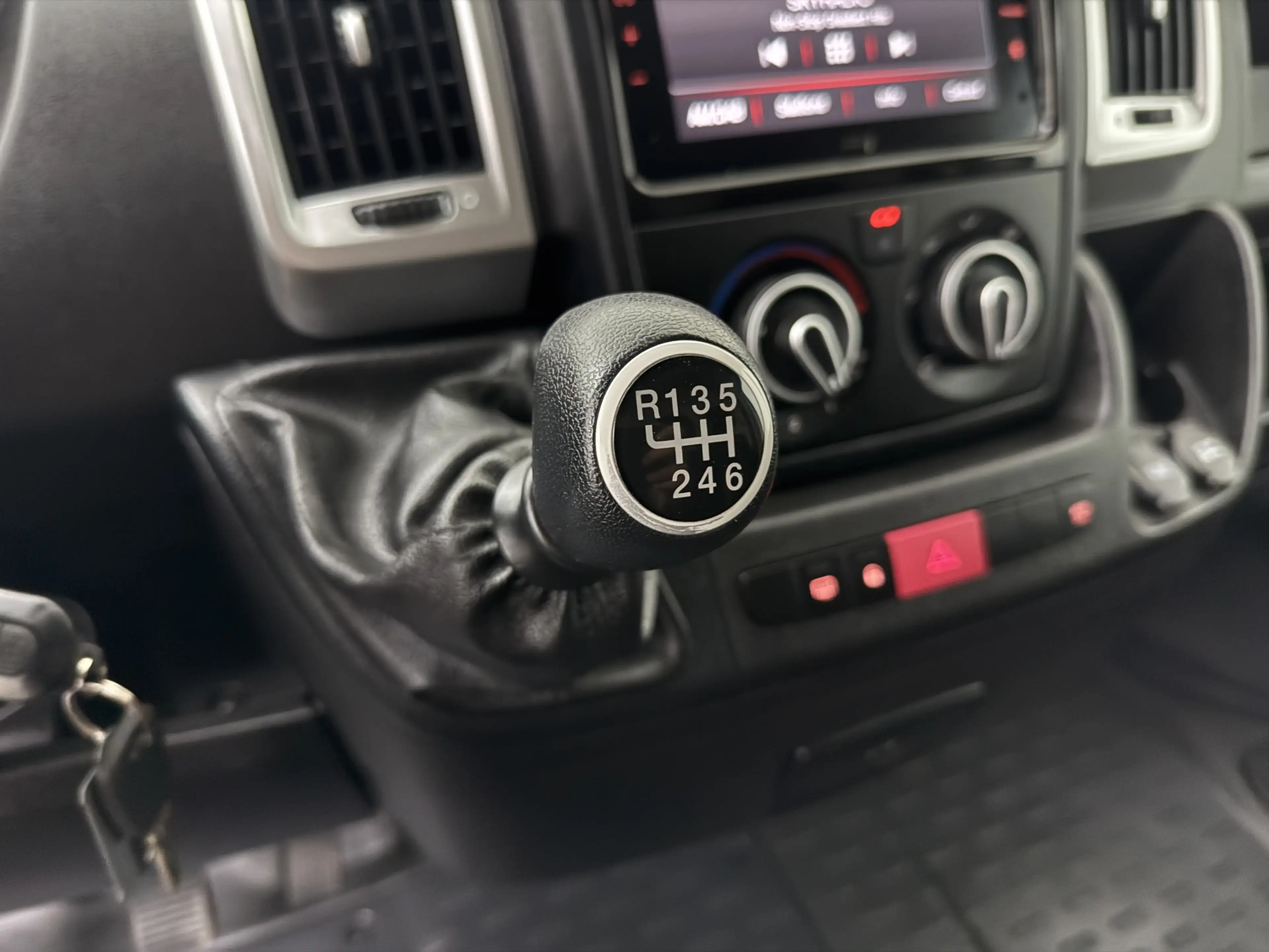 Peugeot Boxer 140PK L3H2 | Multimedia | Camera | Airco | 3-Zits — photo 16