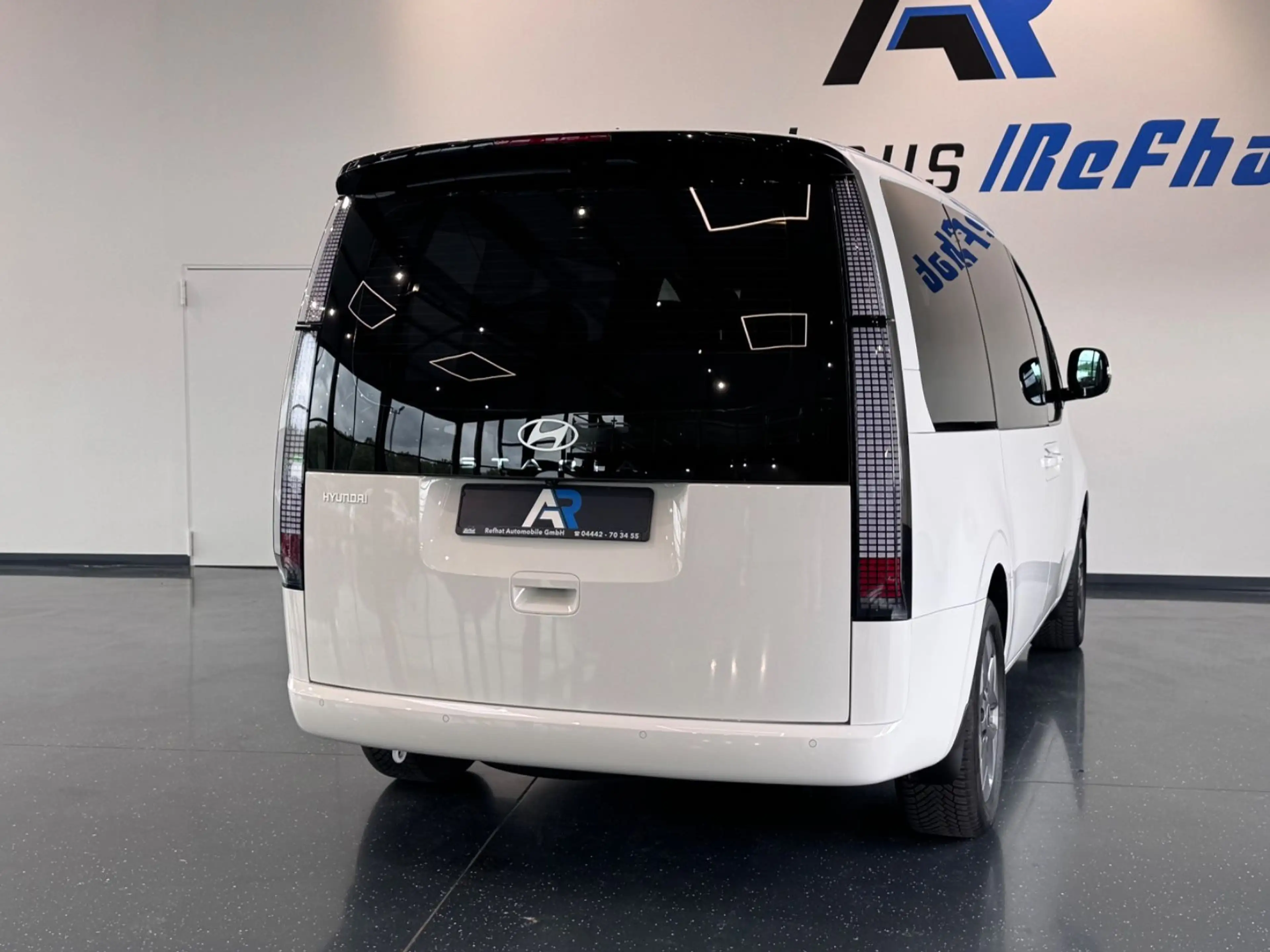 Hyundai STARIA Trend Hybrid 2WD*PDC*SHZ*360GRAD*LED* — photo 8