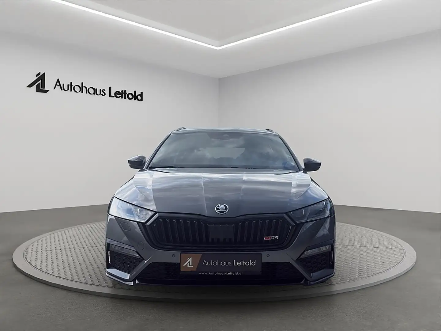 Skoda Octavia Combi 2,0 TDI RS DSG MATRIX LED HEADUP KEYLESS ... Grau - 2