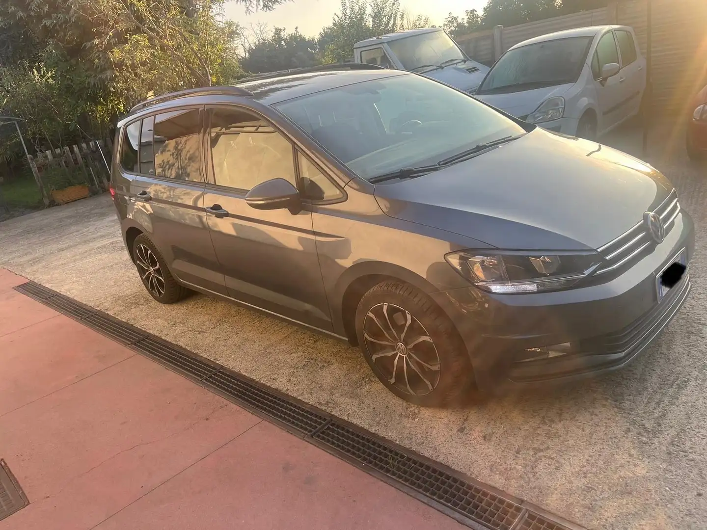 Volkswagen Touran 1.6 tdi Executive dsg - 2