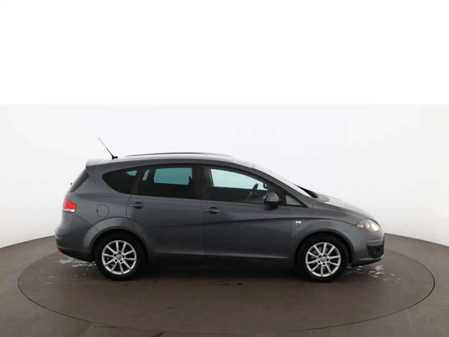 SEAT Altea 2.0 TDI XL Kombi Style XENON SITZHZG PDC Gris - 2