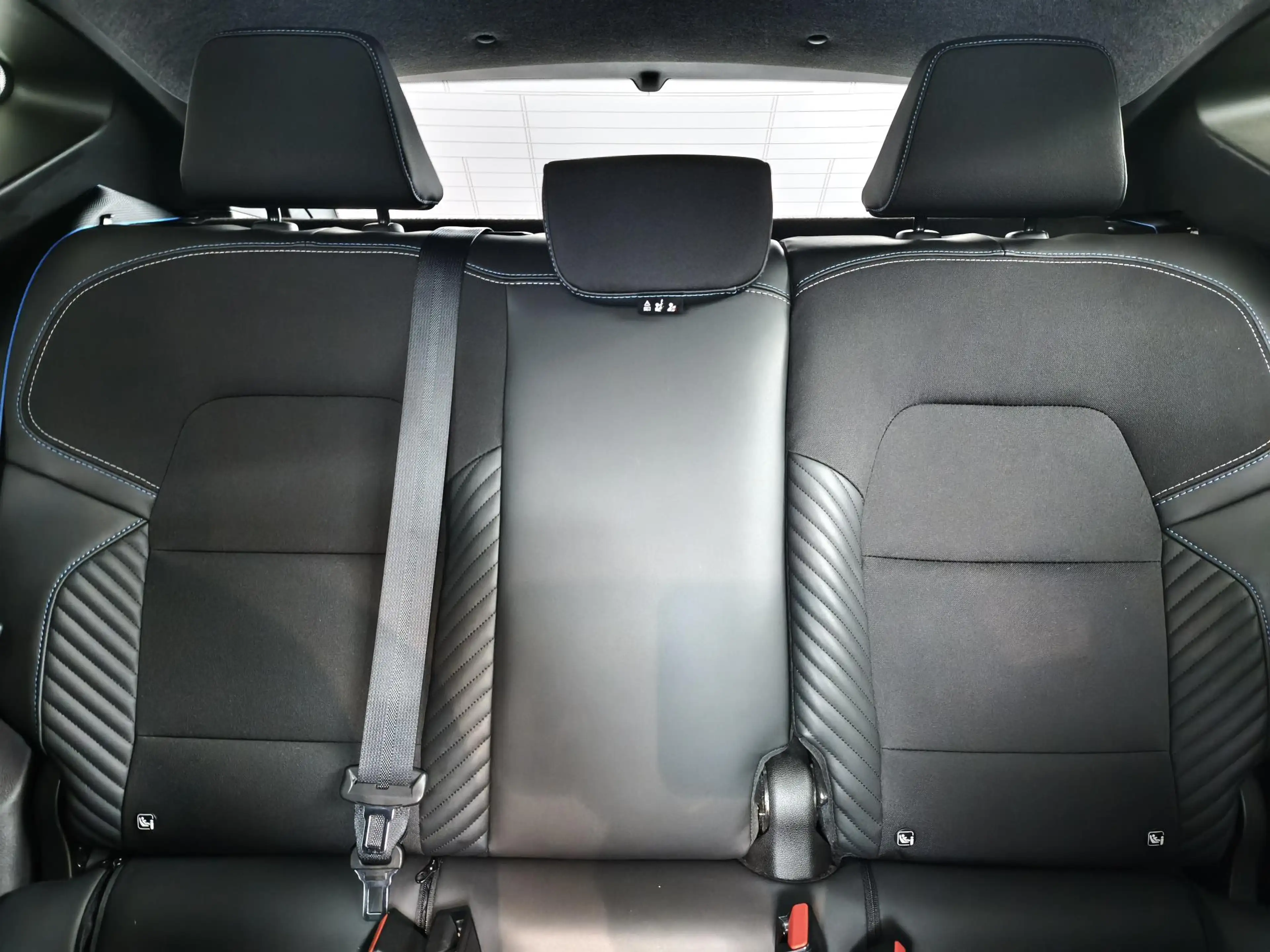 Renault Captur 1.6 E-Tech full hybrid 145 esprit Alpine | Navigat — photo 8