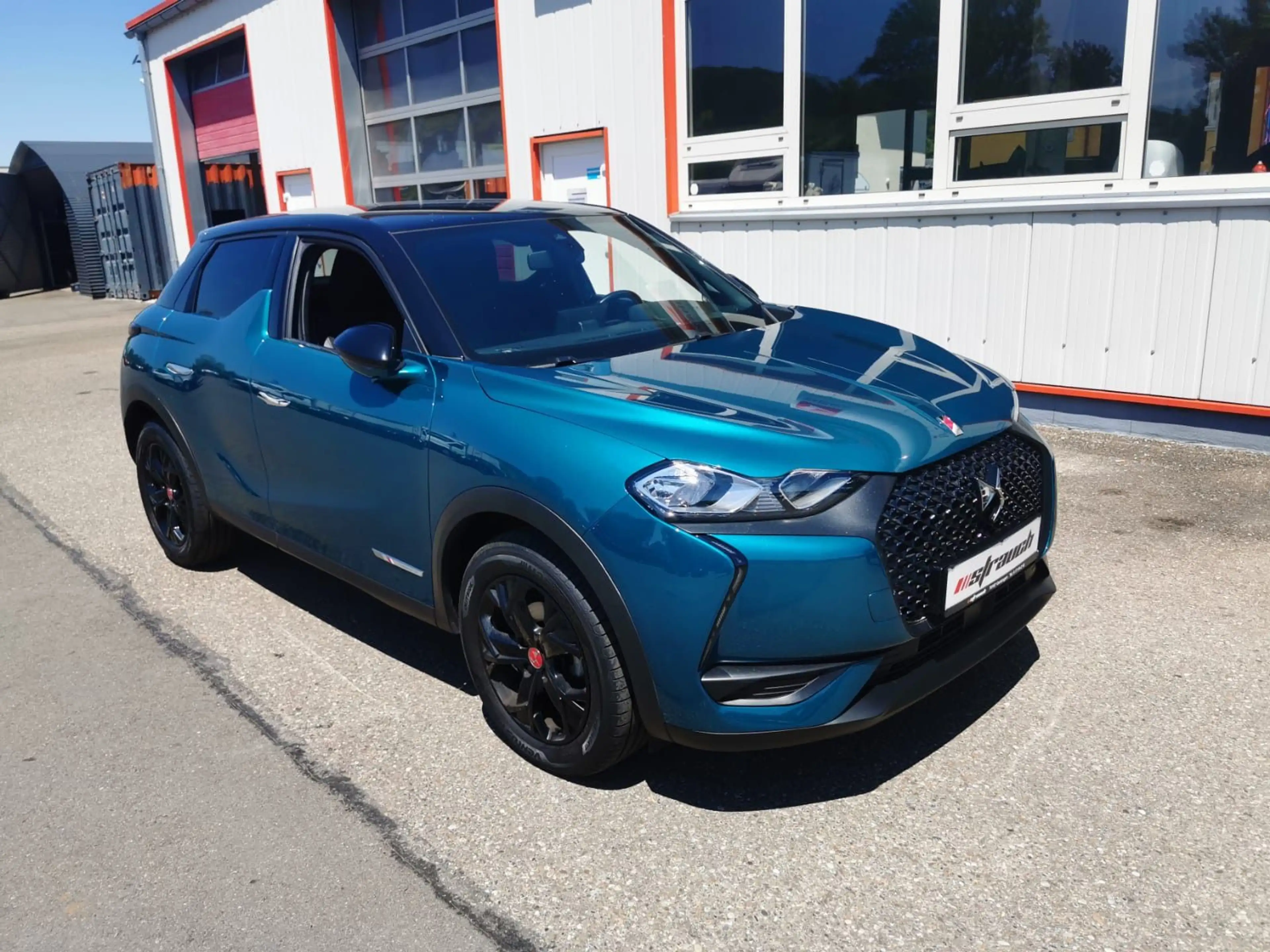 DS Automobiles DS 3 Crossback Performance Line