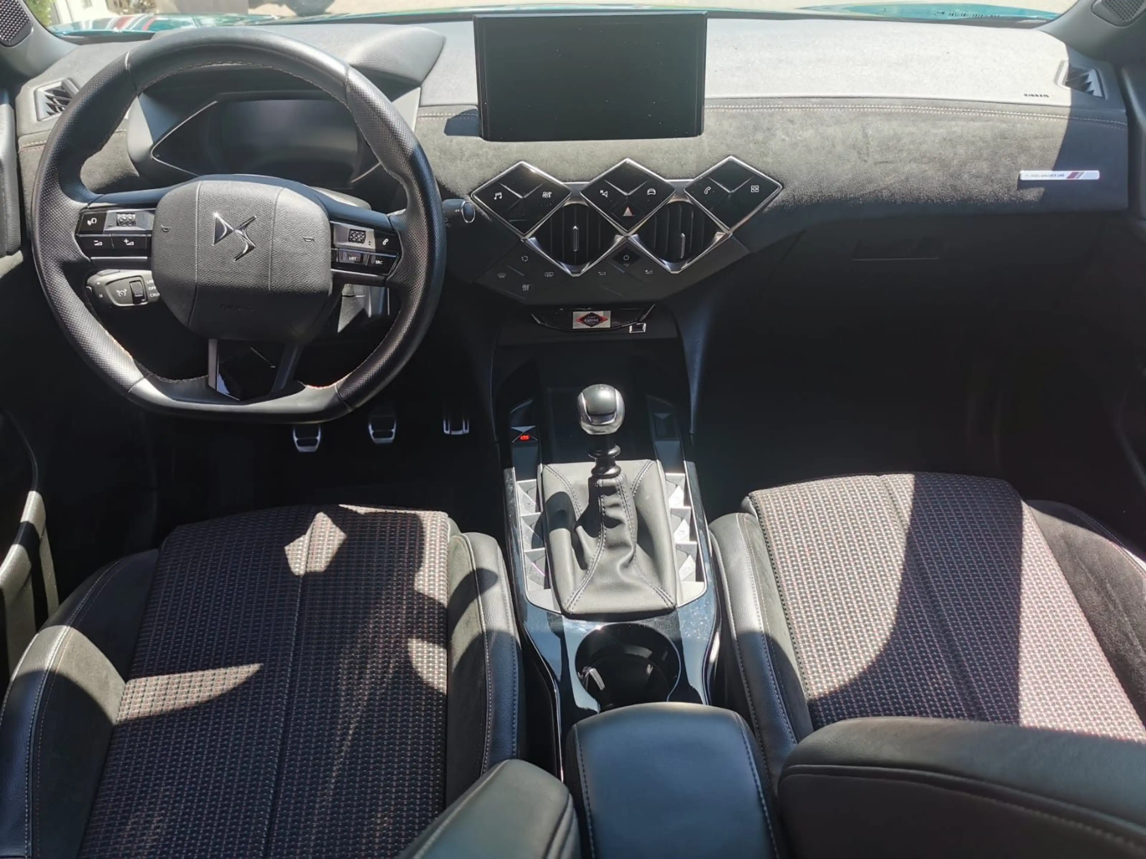 DS Automobiles DS 3 Crossback Performance Line — photo 5