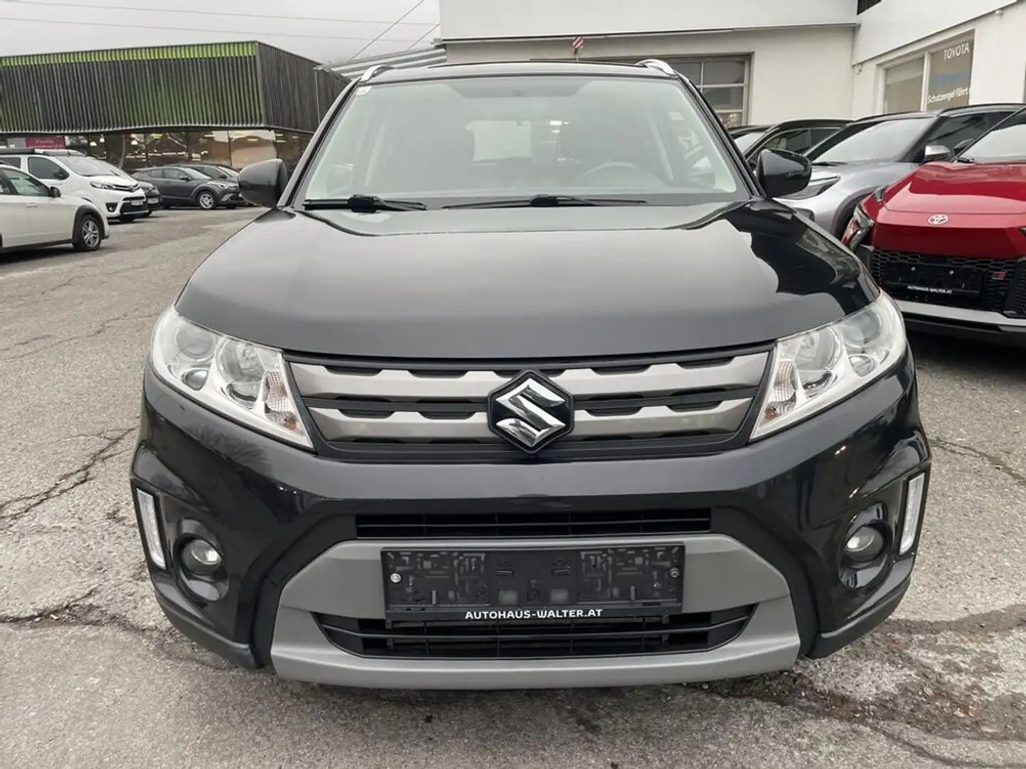 Suzuki Vitara 1,6 DDiS 4WD GL Shine Schwarz - 2