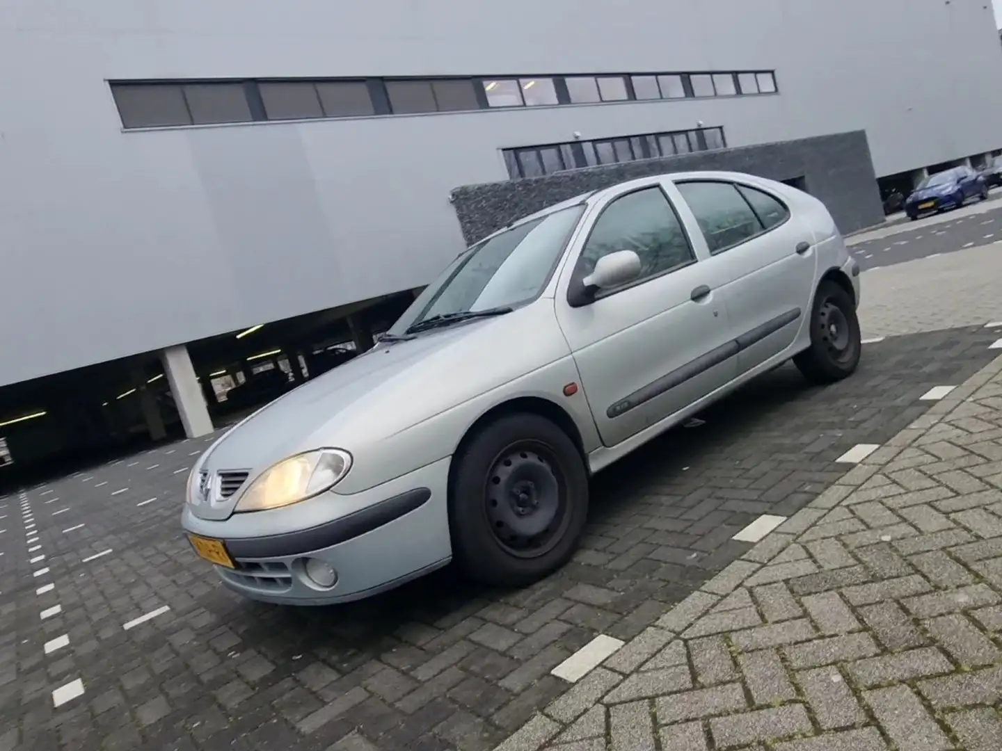 Renault Megane 1.6 RXE Grey - 1