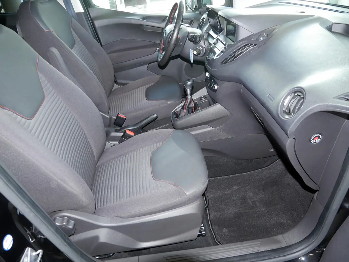 Ford Tourneo Courier 1.0 EcoBoost Sport SHZ KAMERA Чорний - 2