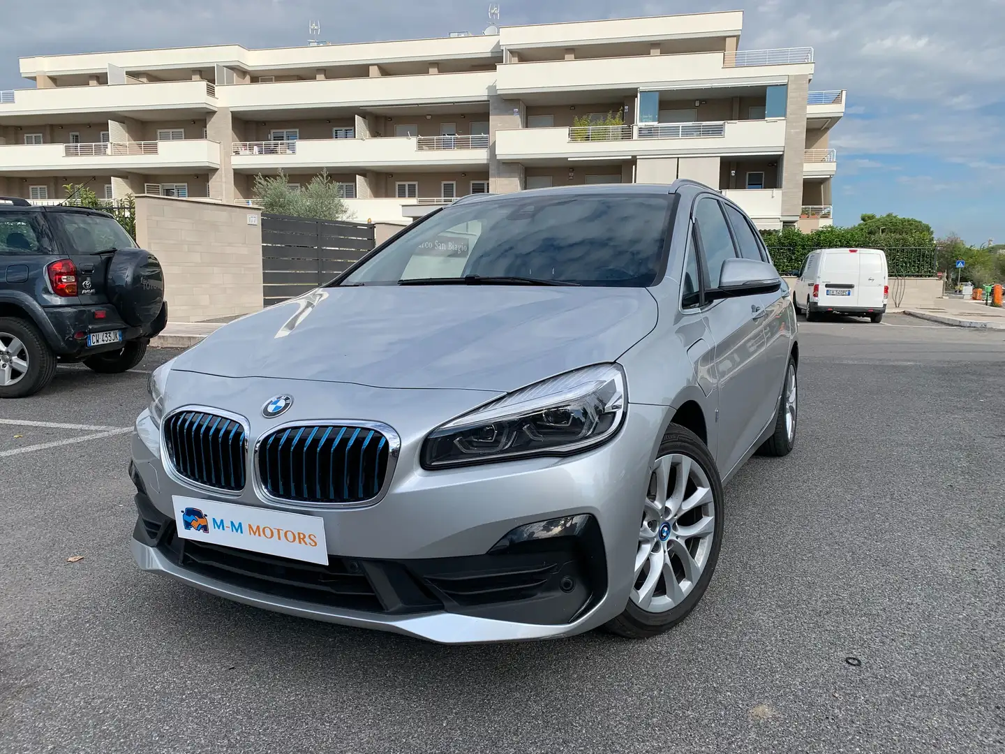 BMW 225 Serie 2 F45 Active Tourer 225xe Luxury . Argent - 1