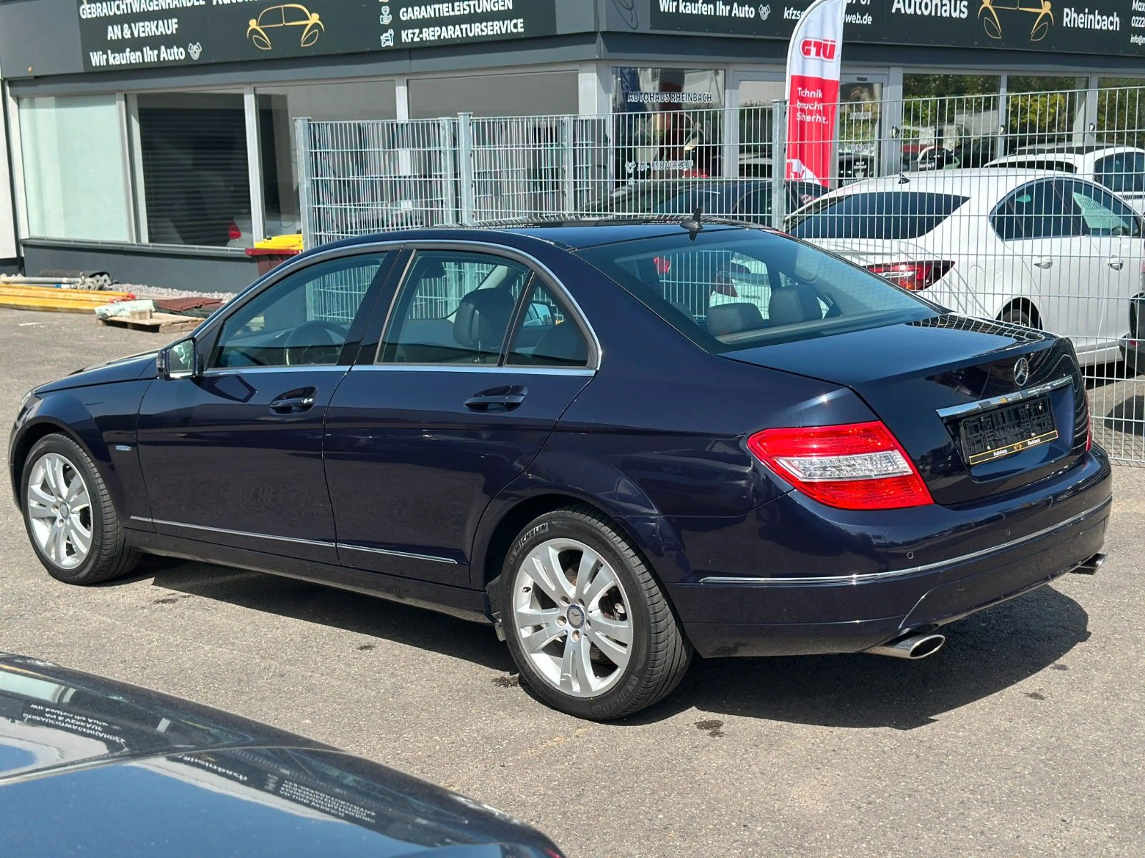 Mercedes-Benz C 350 C350 CDI V6 AUTOMATIK/4Matic/1-HAND/VOLL MB SERV — photo 4