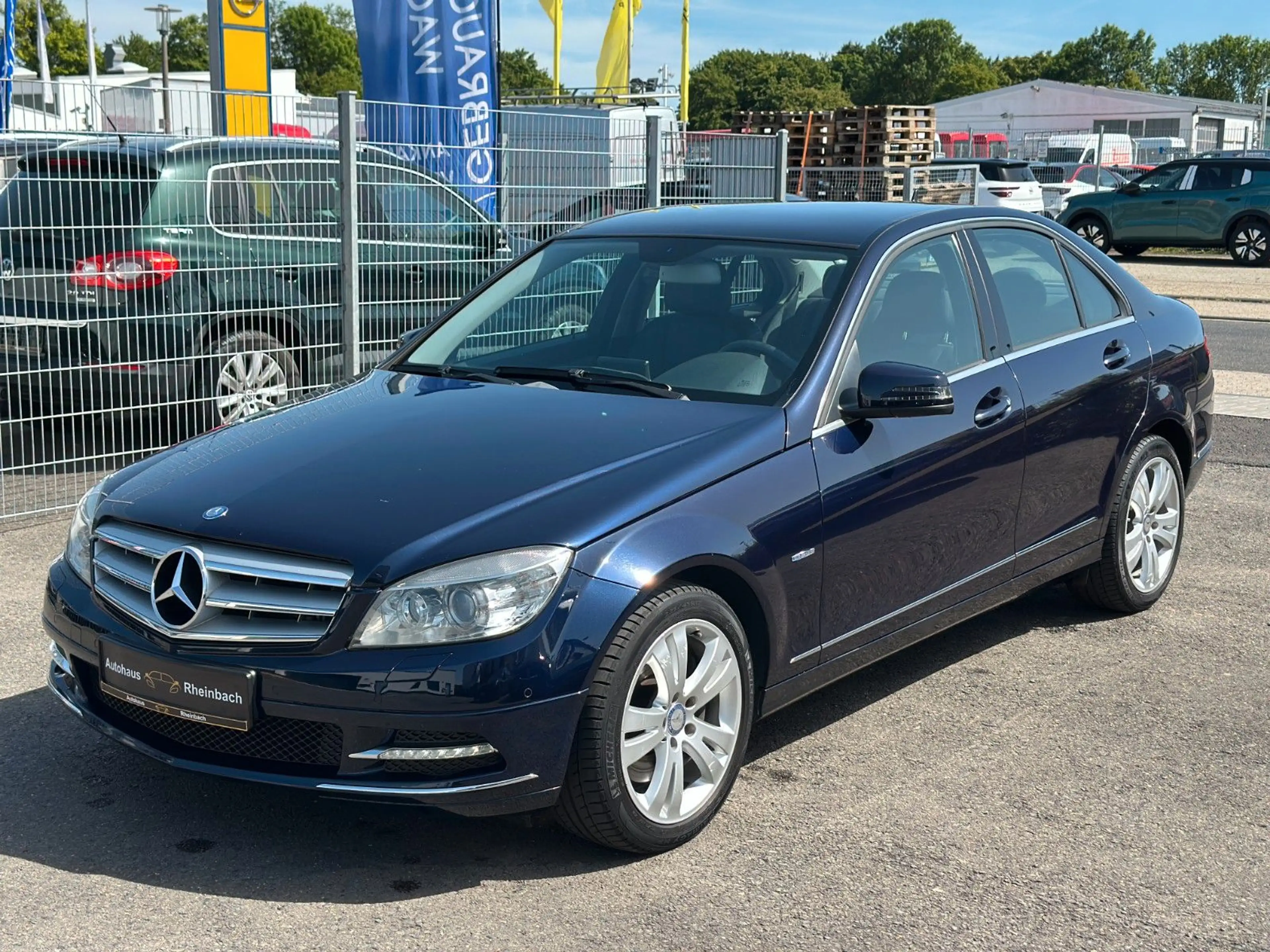 Mercedes-Benz C 350 C350 CDI V6 AUTOMATIK/4Matic/1-HAND/VOLL MB SERV