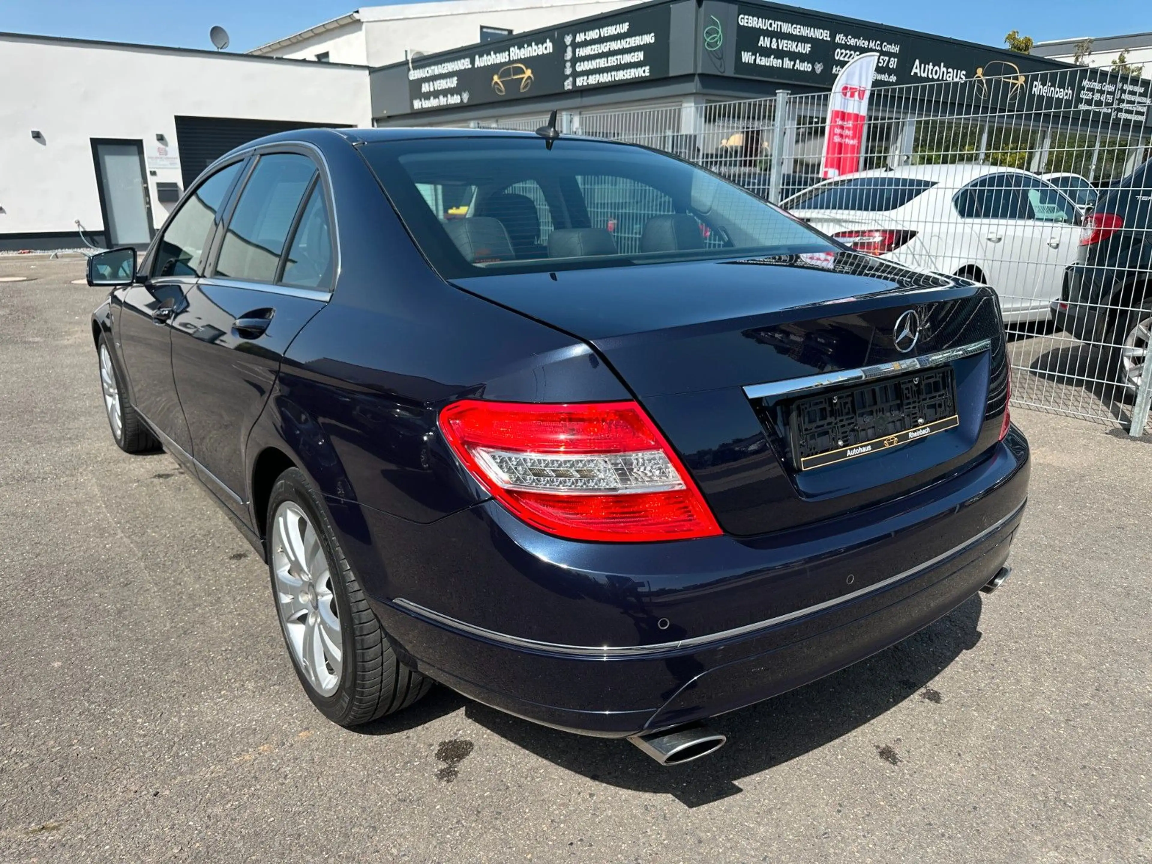 Mercedes-Benz C 350 C350 CDI V6 AUTOMATIK/4Matic/1-HAND/VOLL MB SERV — photo 7