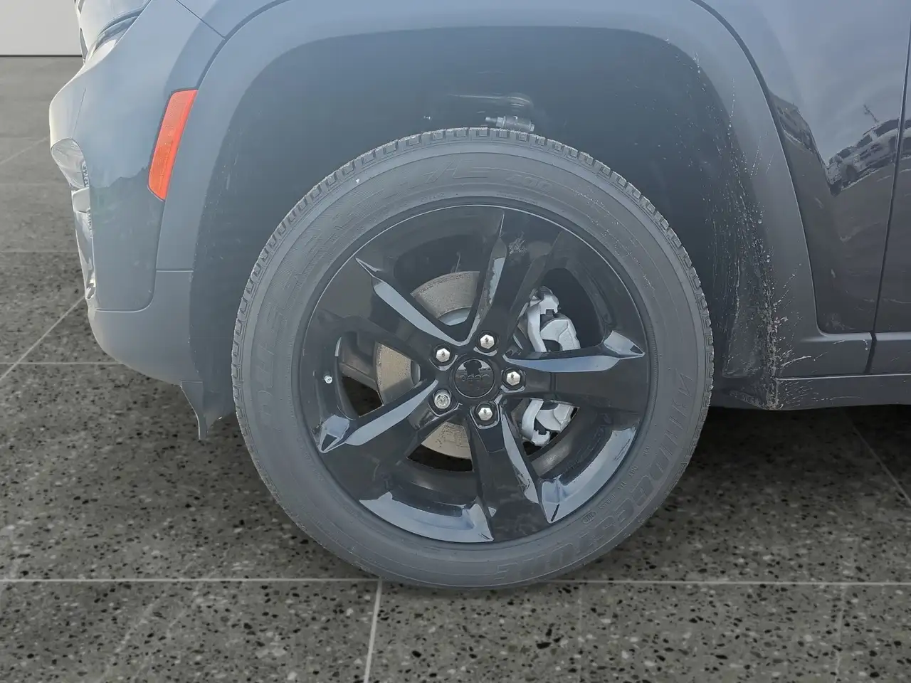 Jeep Grand Cherokee снимка Jeep Grand Cherokee