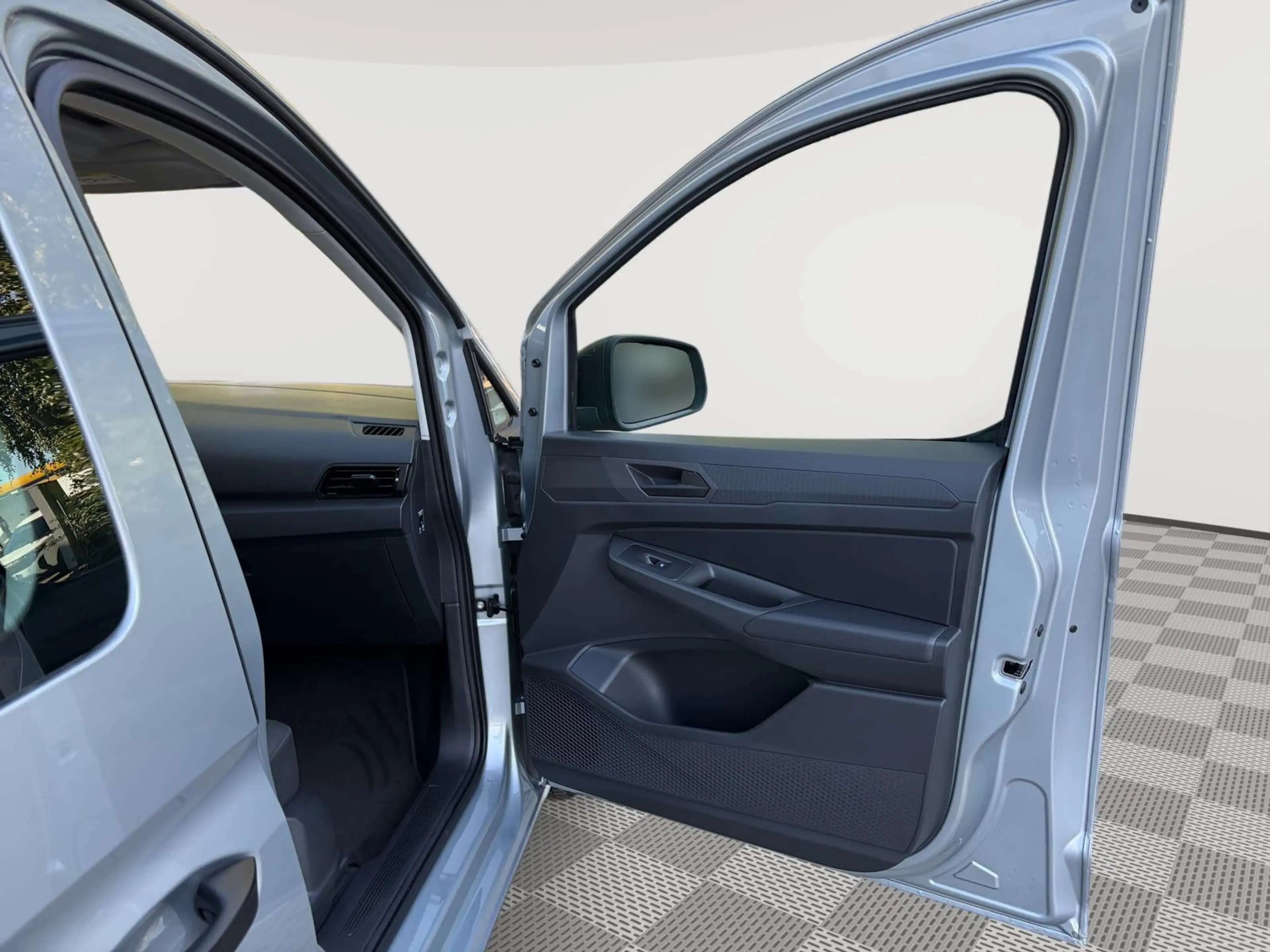 Ford Tourneo Connect Trend 2.0 EcoBlue #AHK #GJR — photo 14