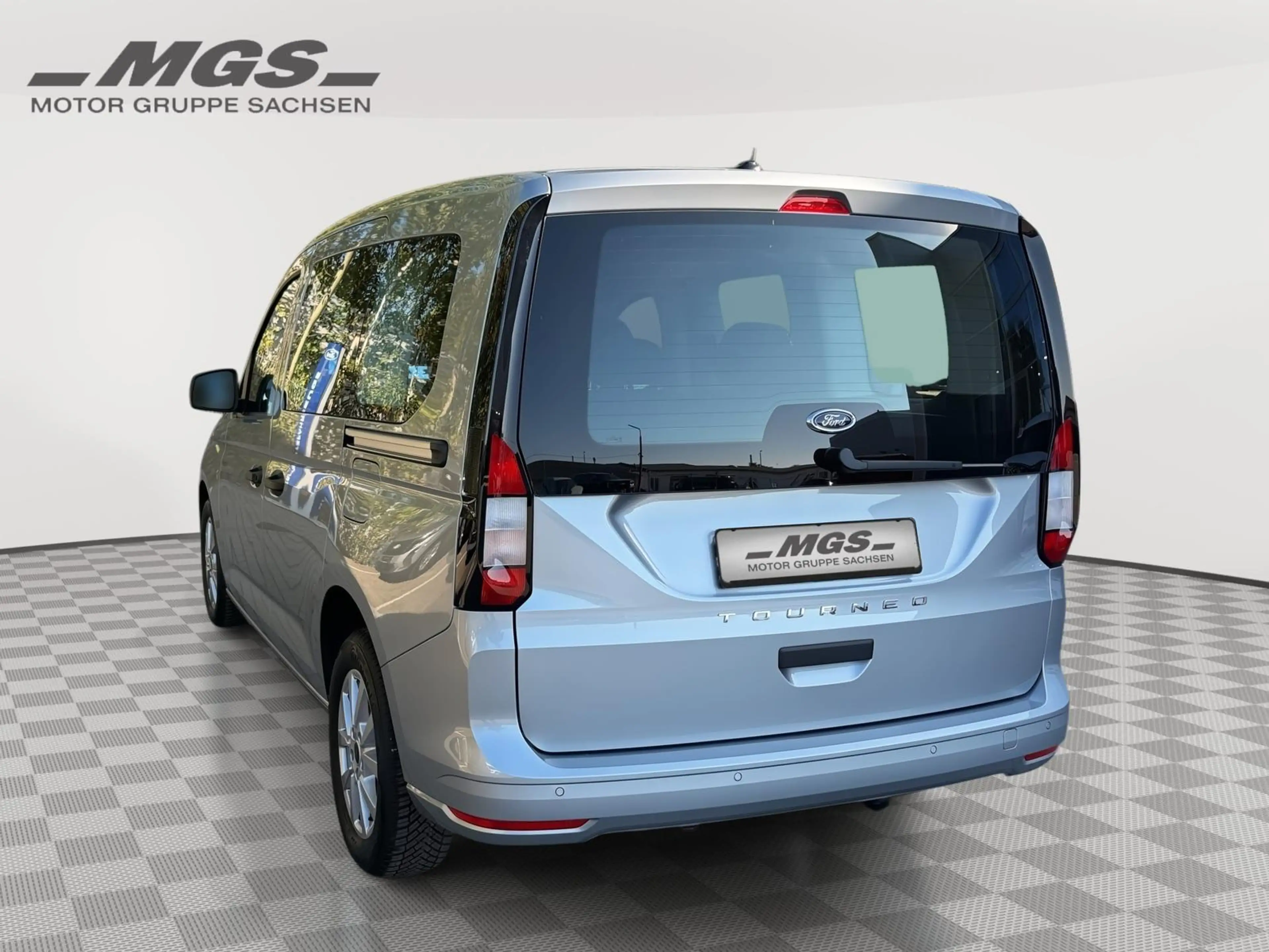 Ford Tourneo Connect Trend 2.0 EcoBlue #AHK #GJR — photo 10