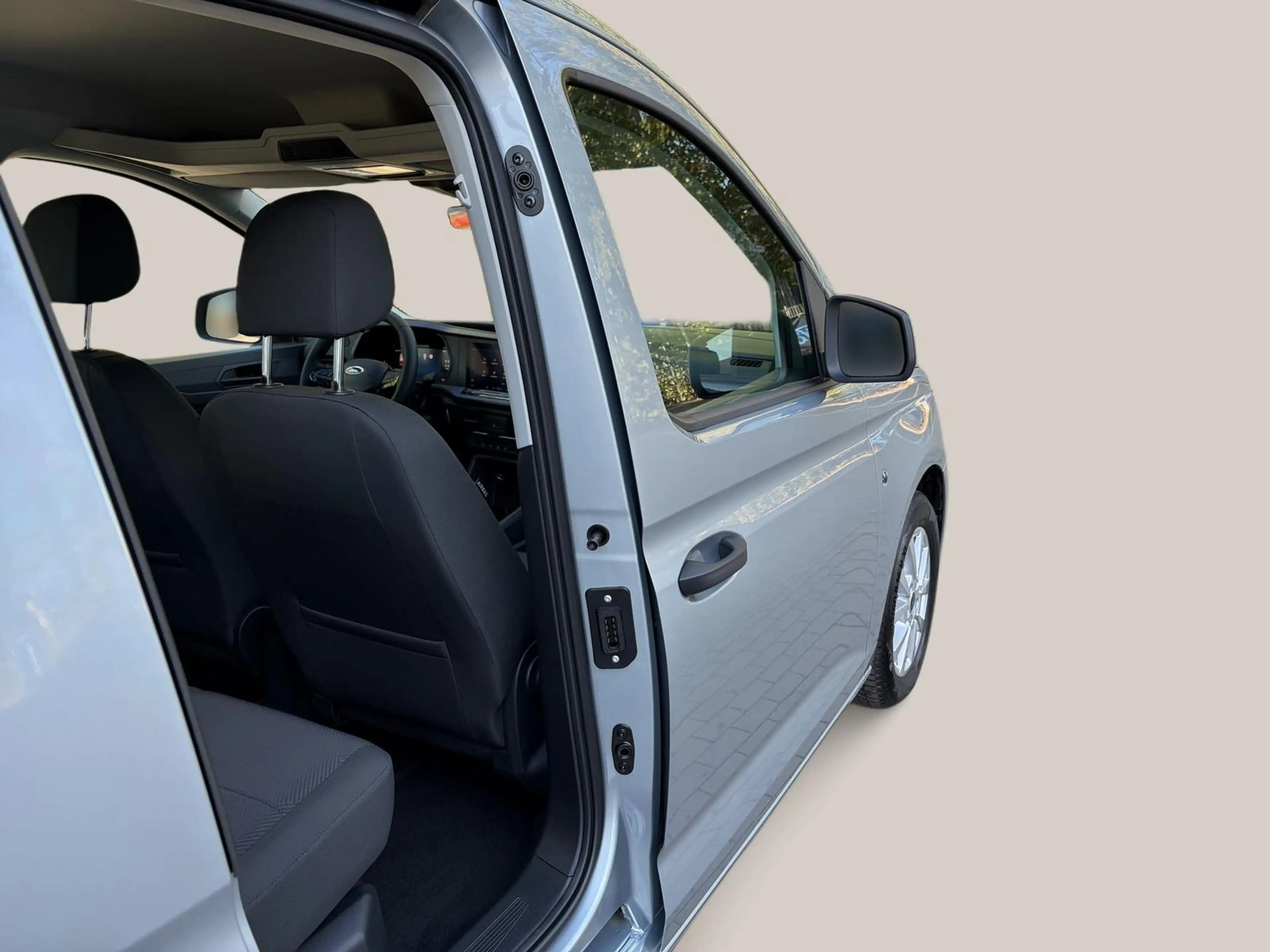 Ford Tourneo Connect Trend 2.0 EcoBlue #AHK #GJR — photo 15