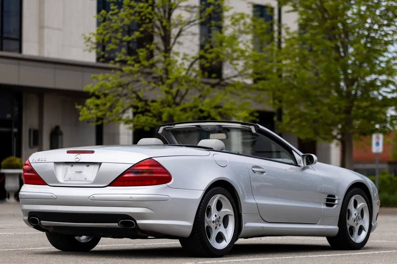 Mercedes-Benz SL снимка Mercedes-Benz SL