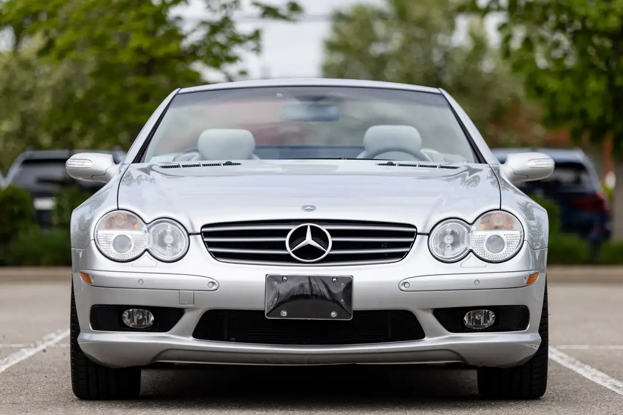 Mercedes-Benz SL снимка Mercedes-Benz SL
