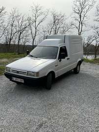 1.3 Essence - Faible Kilométrage - Bon Etat