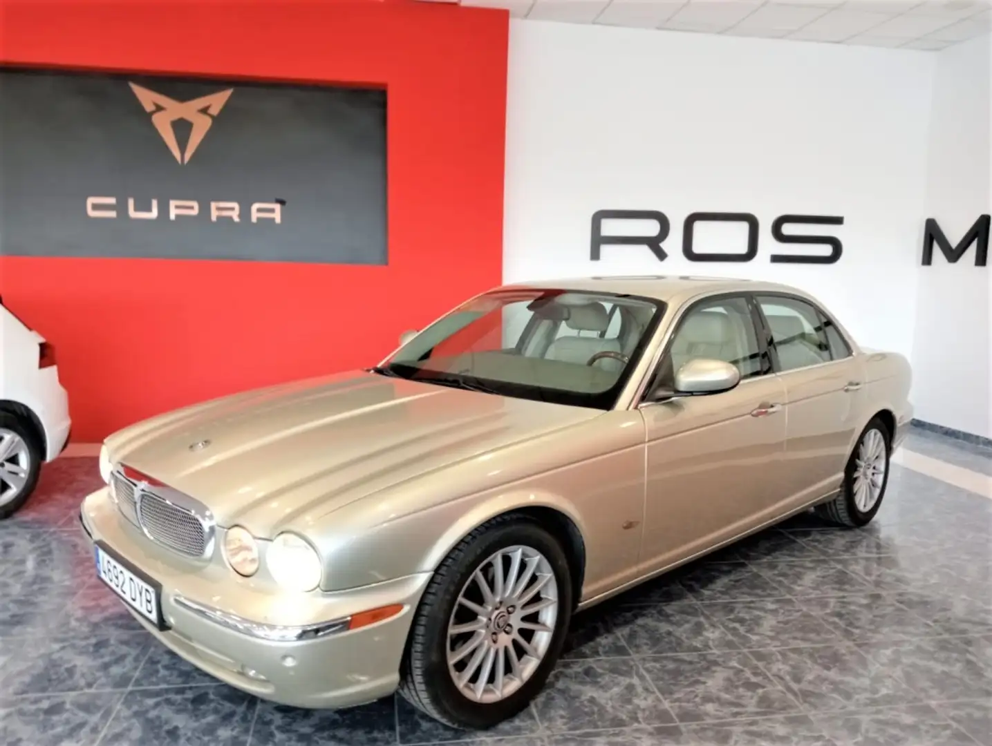 Jaguar XJ XJ6 2.7D V6 Executive Aut. - 2