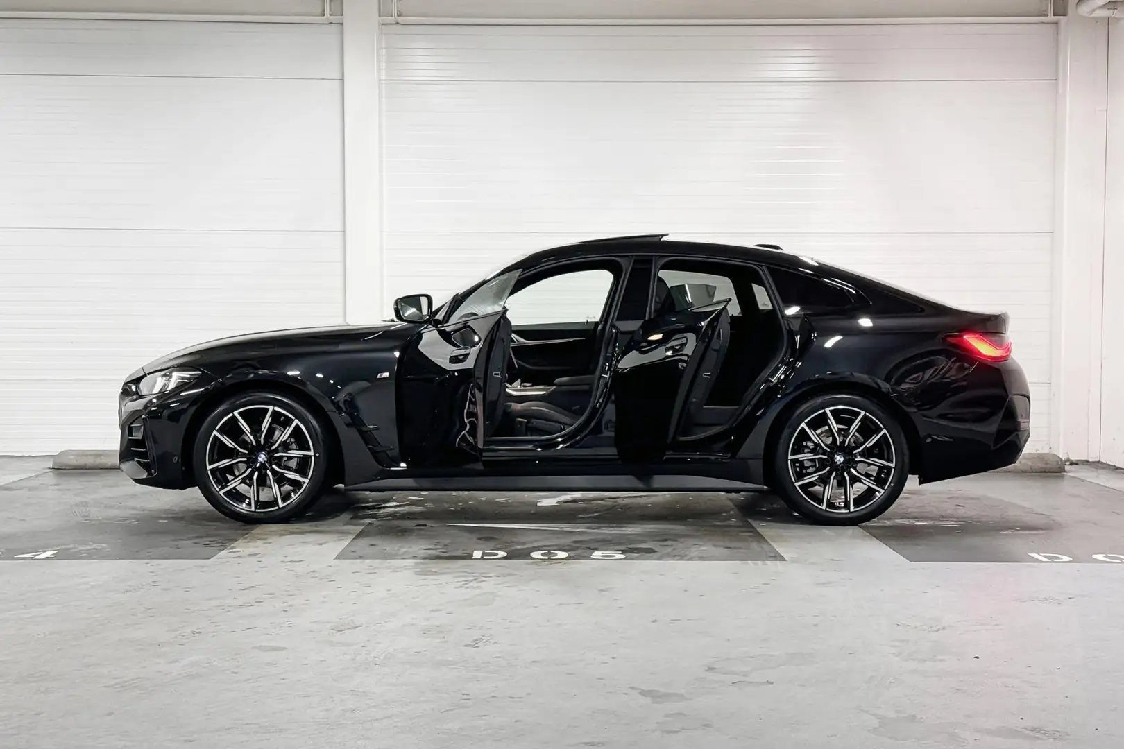 BMW 420 4 Serie Gran Coupé 420i | M-Sport | Innovation Pac Zwart - 2