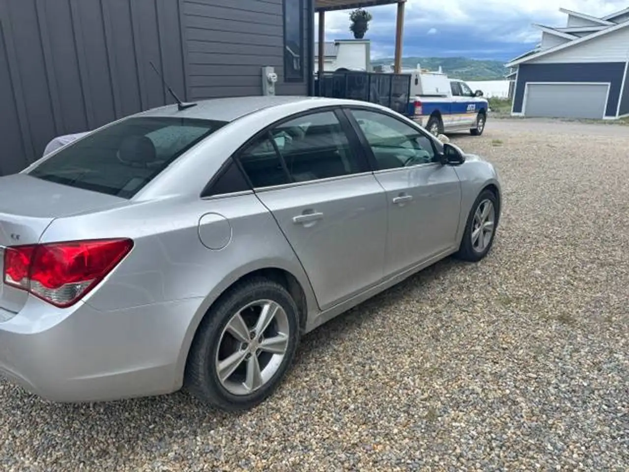 Chevrolet Cruze photo Chevrolet Cruze
