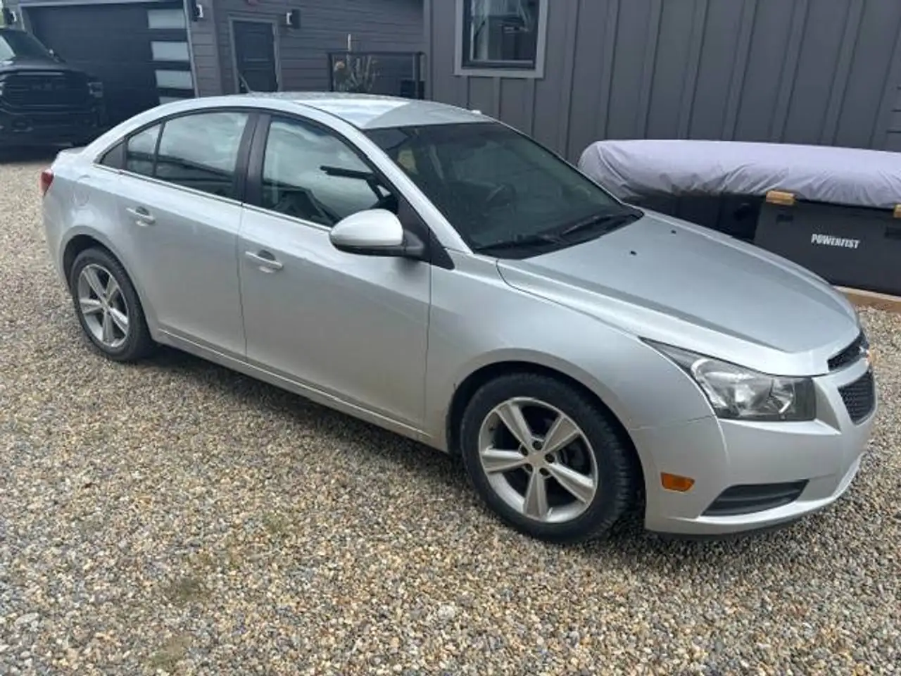 Chevrolet Cruze photo Chevrolet Cruze