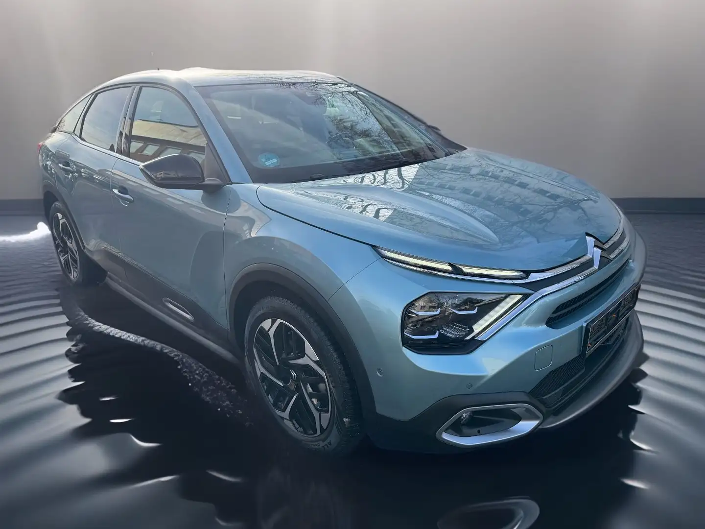 Citroen C4 1.2 e-THP Shine/LED/Drive-Ass+/Key/360°/HUD Grün - 1